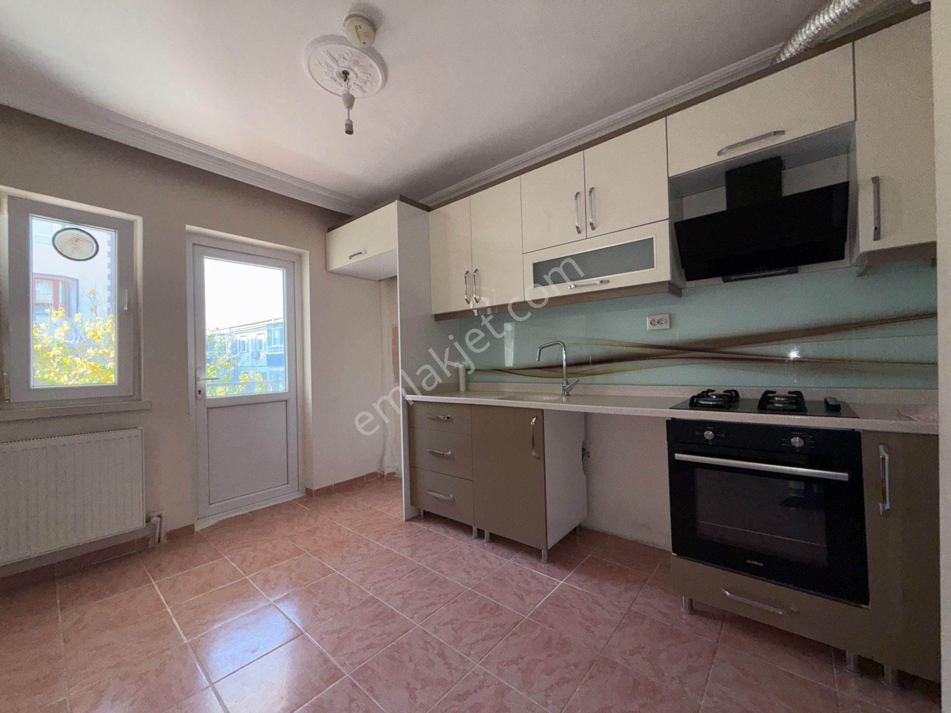 Ufuk Kılıç Emlak'tan A Life Hastanesi Yanı 3+1 Ful Yapılı Masrafsız Daire - Görsel 3