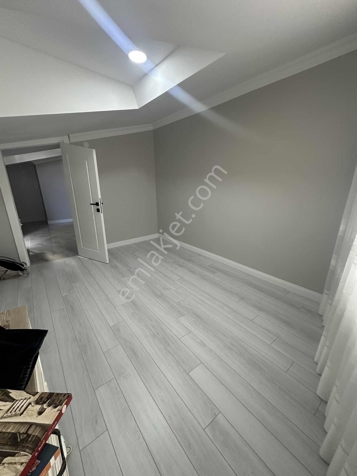 Çekmeköy Merkez Mah. Safranbolu Evleri 4+2 Geniş Satılık Dubleks - Görsel 35