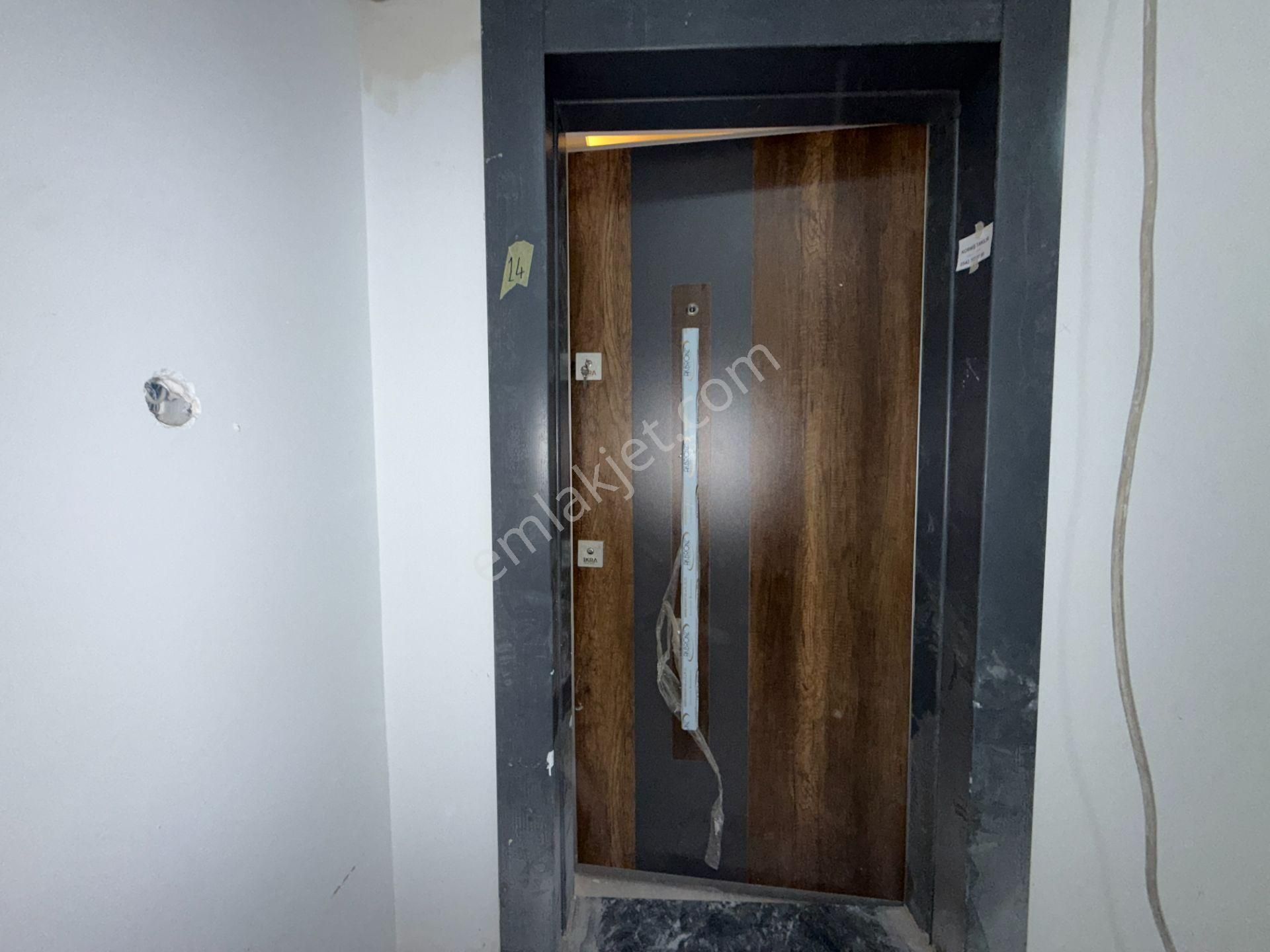 Ufuk Kılıç Emlak Site İçerisinde 3+1 Teras Balkonlu Fırsat Daire - Görsel 32