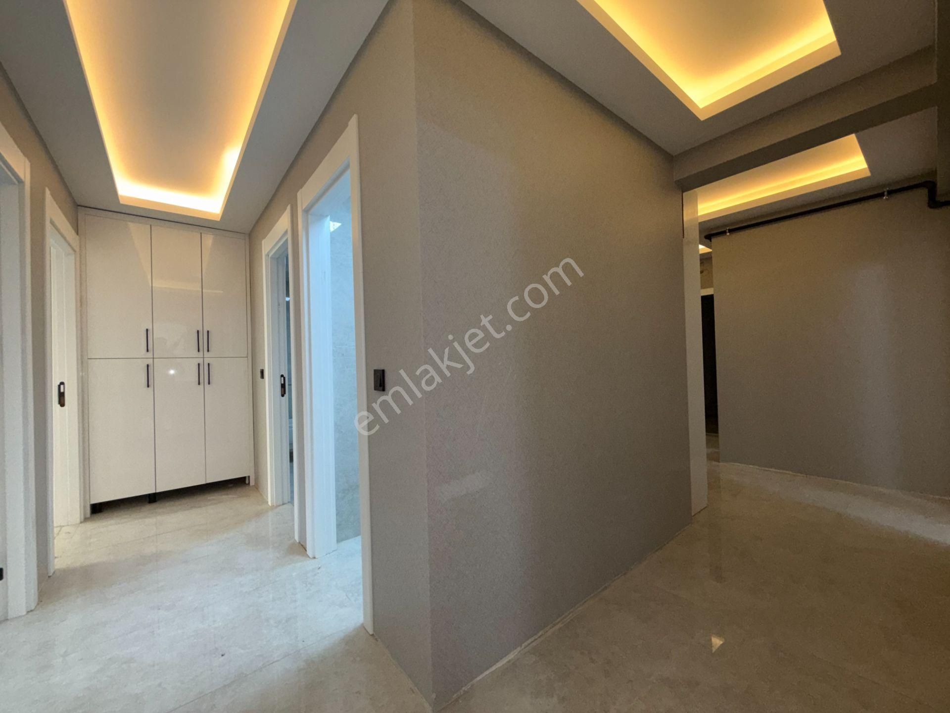 Ufuk Kılıç Emlak Site İçerisinde 3+1 Teras Balkonlu Fırsat Daire - Görsel 30