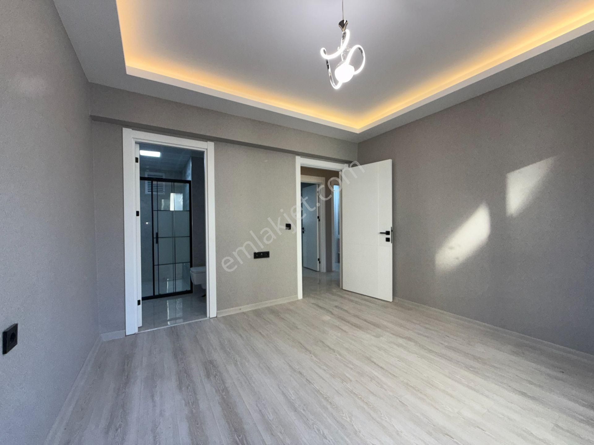 Ufuk Kılıç Emlak Site İçerisinde 3+1 Teras Balkonlu Fırsat Daire - Görsel 23