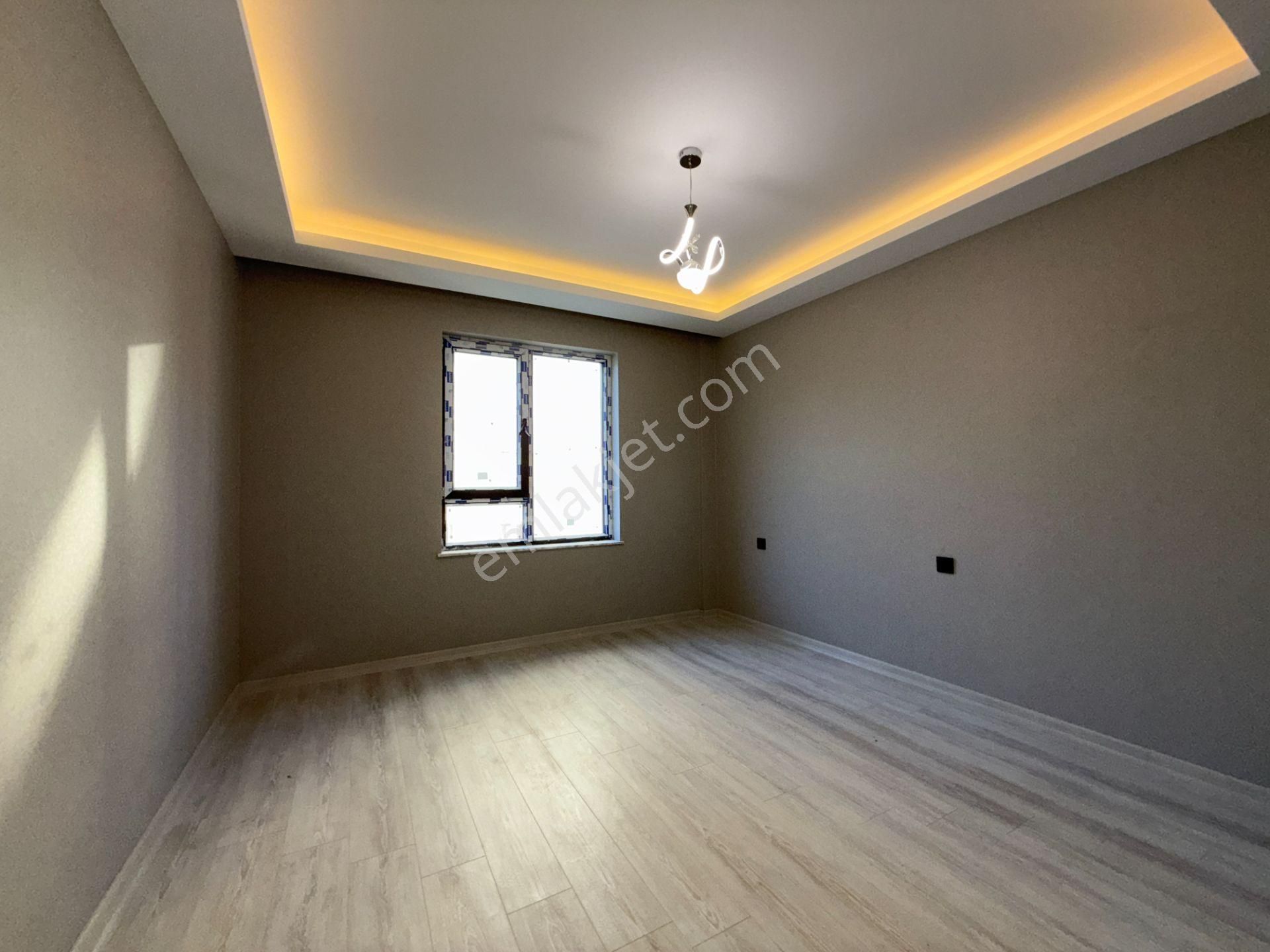 Ufuk Kılıç Emlak Site İçerisinde 3+1 Teras Balkonlu Fırsat Daire - Görsel 24