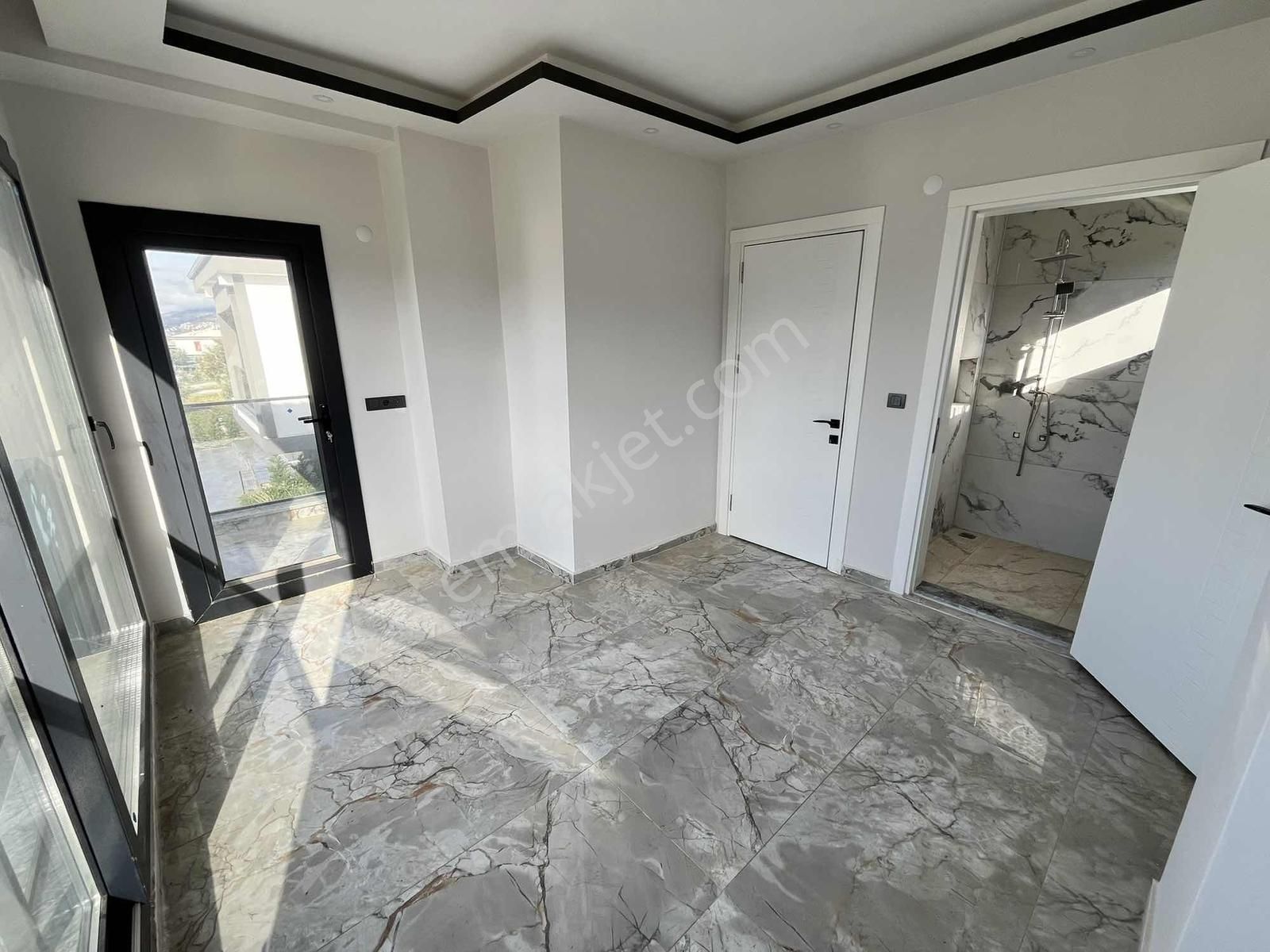 Didim Akbük Merkezde 3+1 Müstakil Havuzlu Villa - Görsel 17