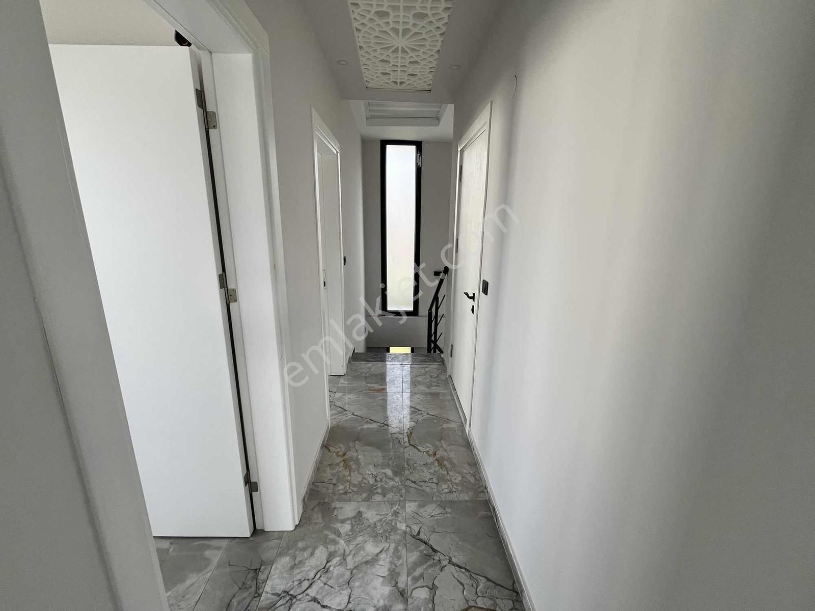 Didim Akbük Merkezde 3+1 Müstakil Havuzlu Villa - Görsel 18