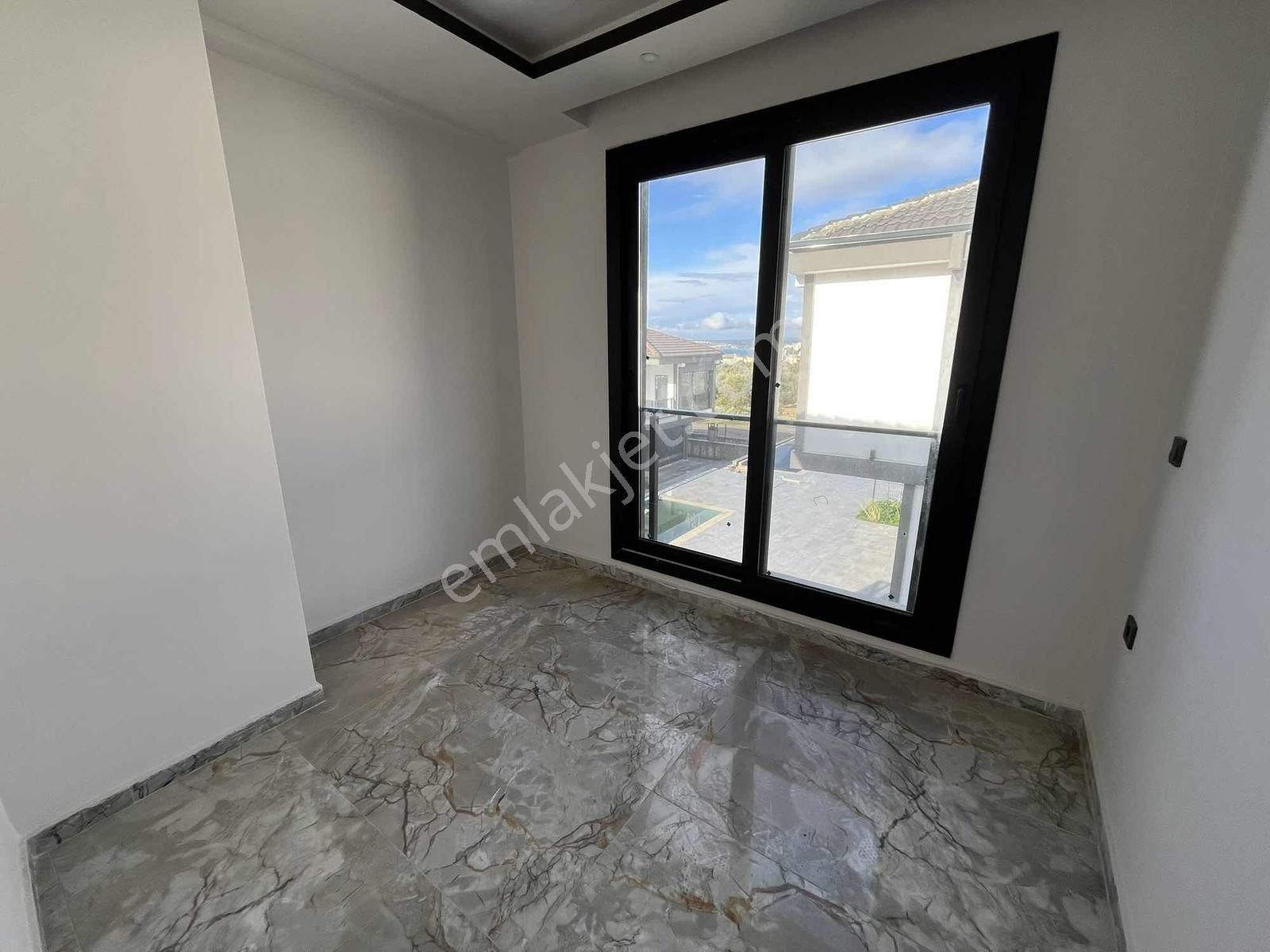 Didim Akbük Merkezde 3+1 Müstakil Havuzlu Villa - Görsel 19