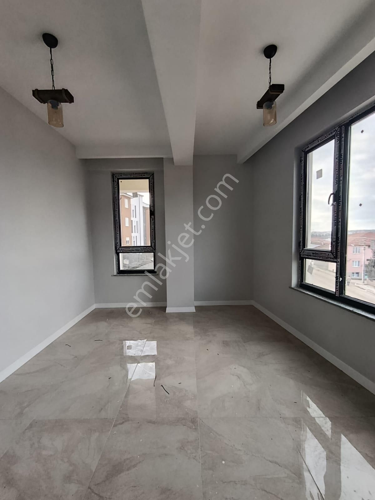 Şirintepe Mahallesinde Satılık 2+0 Daire - Görsel 5