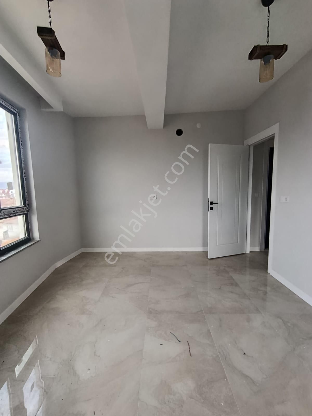 Şirintepe Mahallesinde Satılık 2+0 Daire - Görsel 6