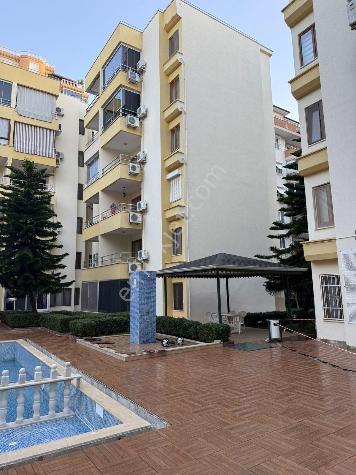 Super Fiyat Mahmutlar'da 1+1 200m Deniz - Görsel 19