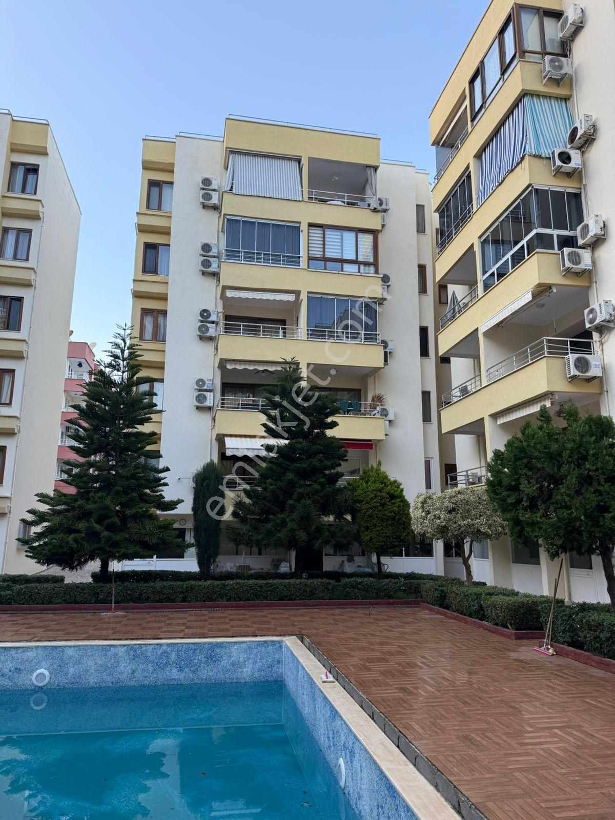 Super Fiyat Mahmutlar'da 1+1 200m Deniz - Görsel 18