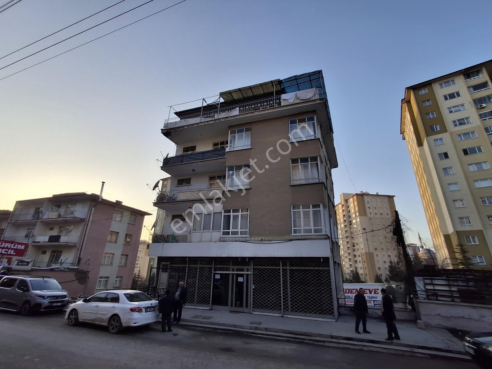 Cadde Üzeri 3 Cepheli Yapılı Dükkan - Görsel 7