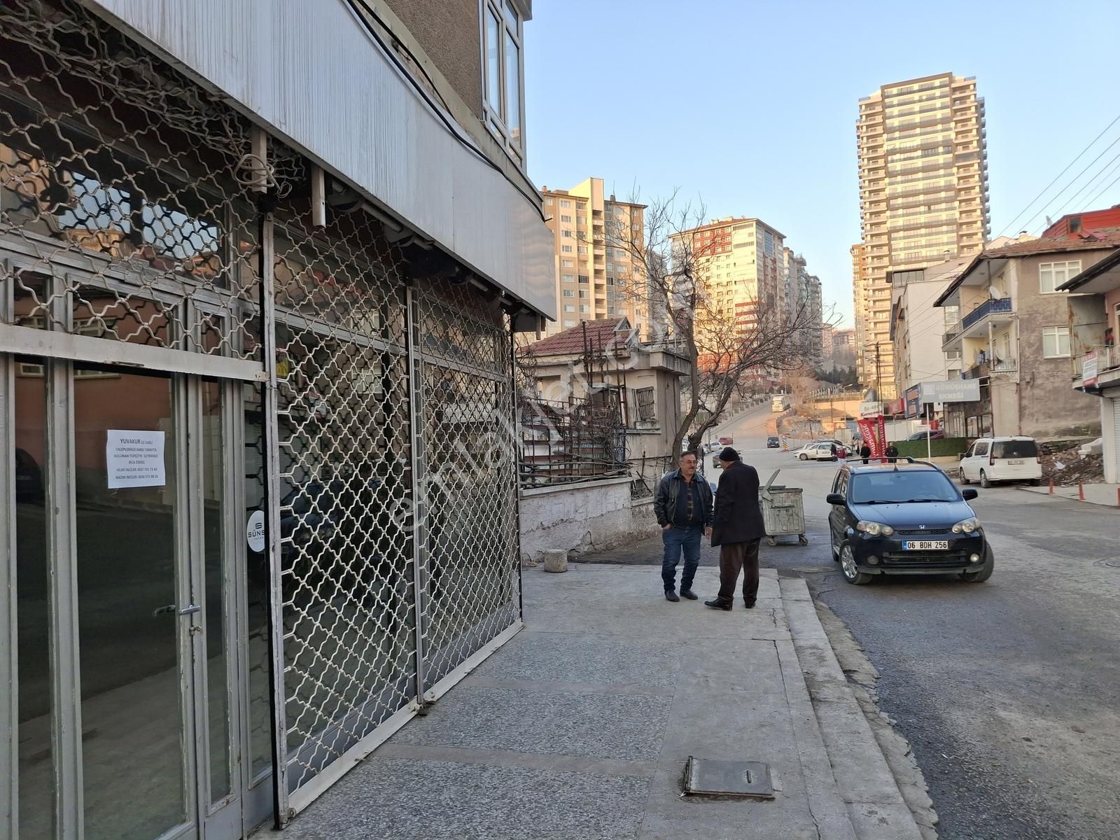 Cadde Üzeri 3 Cepheli Yapılı Dükkan - Görsel 6