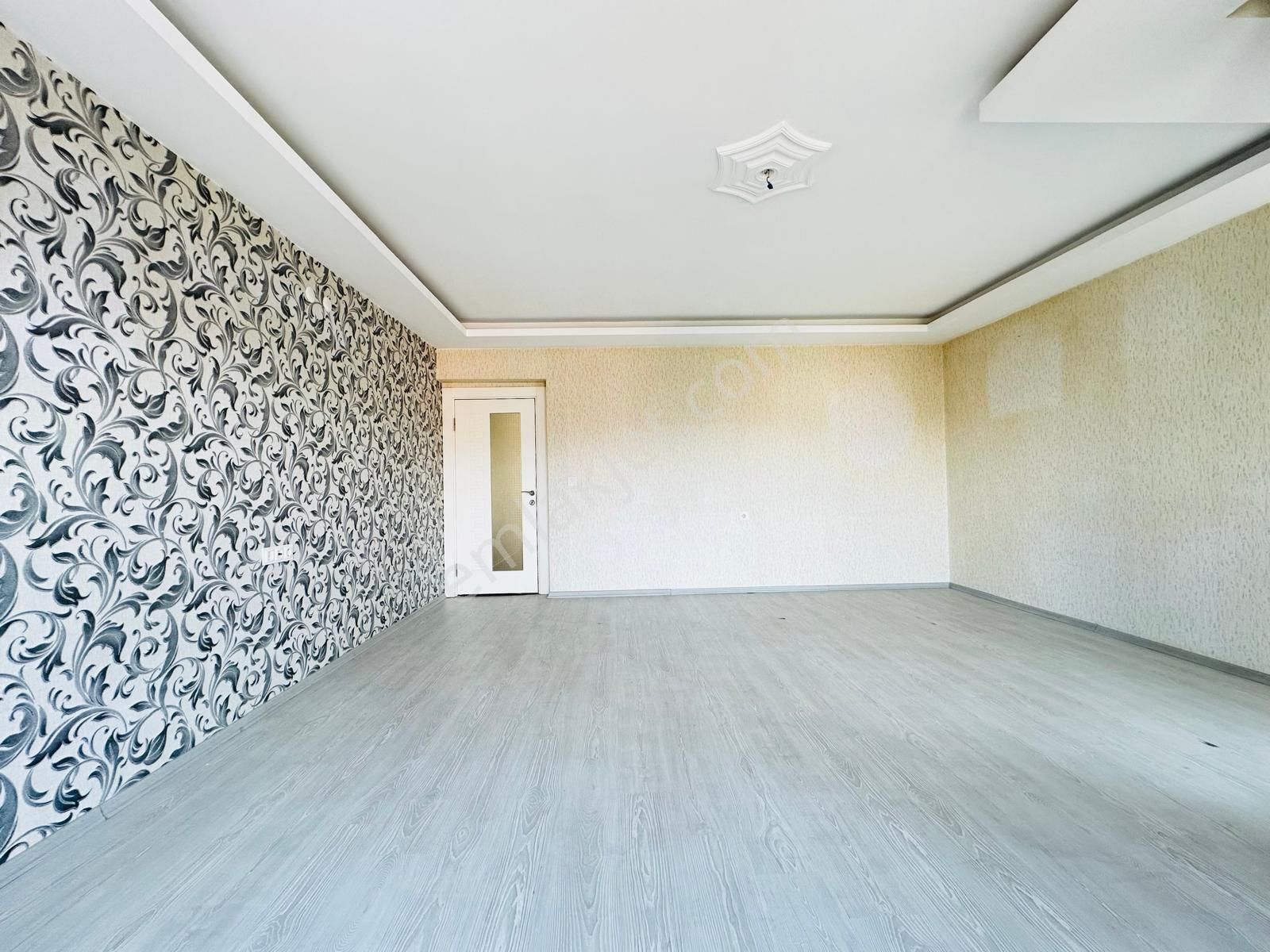 Ufuk Kılıç Emlak'tan Cadde Üzeri Asansörlü G.b Cephe Arakat 3+1 125m² - Görsel 8