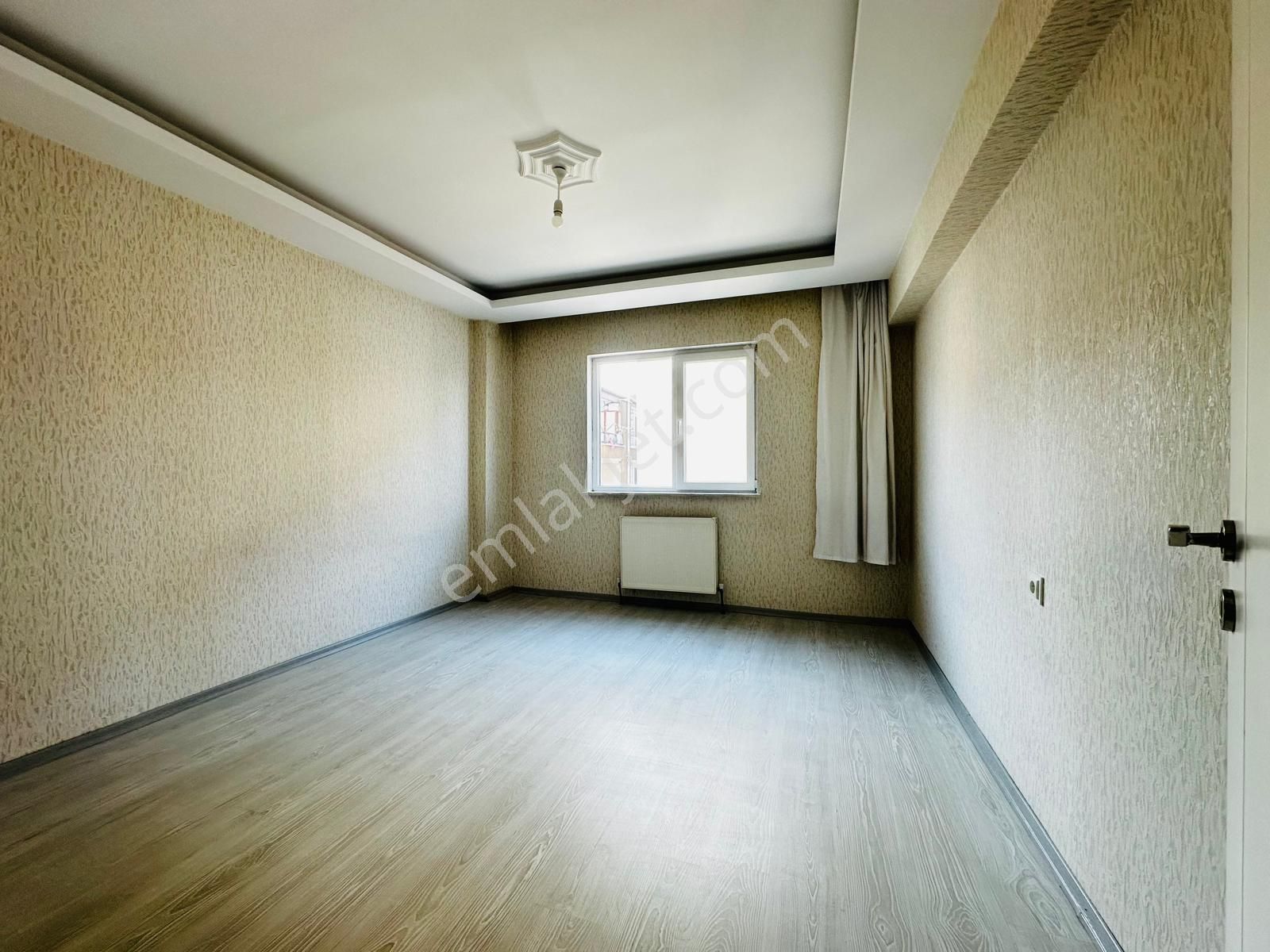 Ufuk Kılıç Emlak'tan Cadde Üzeri Asansörlü G.b Cephe Arakat 3+1 125m² - Görsel 24