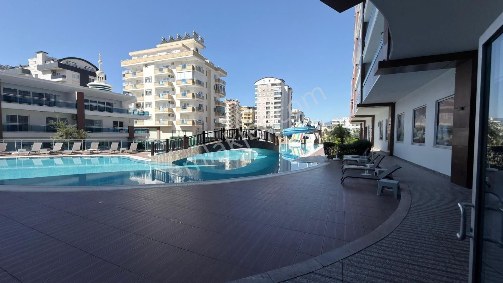 Alanya Mahmutlar – Full Aktiviteli Denize Yakın Eşyalı 1+1 Daire - Görsel 12