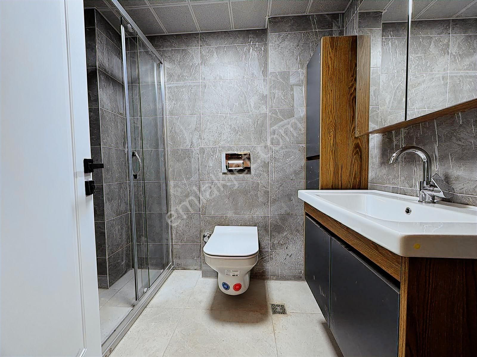 Alaçatı'dan/ara Katta/yerden Isıtma/bulvar Yakını/ultra Lüx 1+1 - Görsel 18