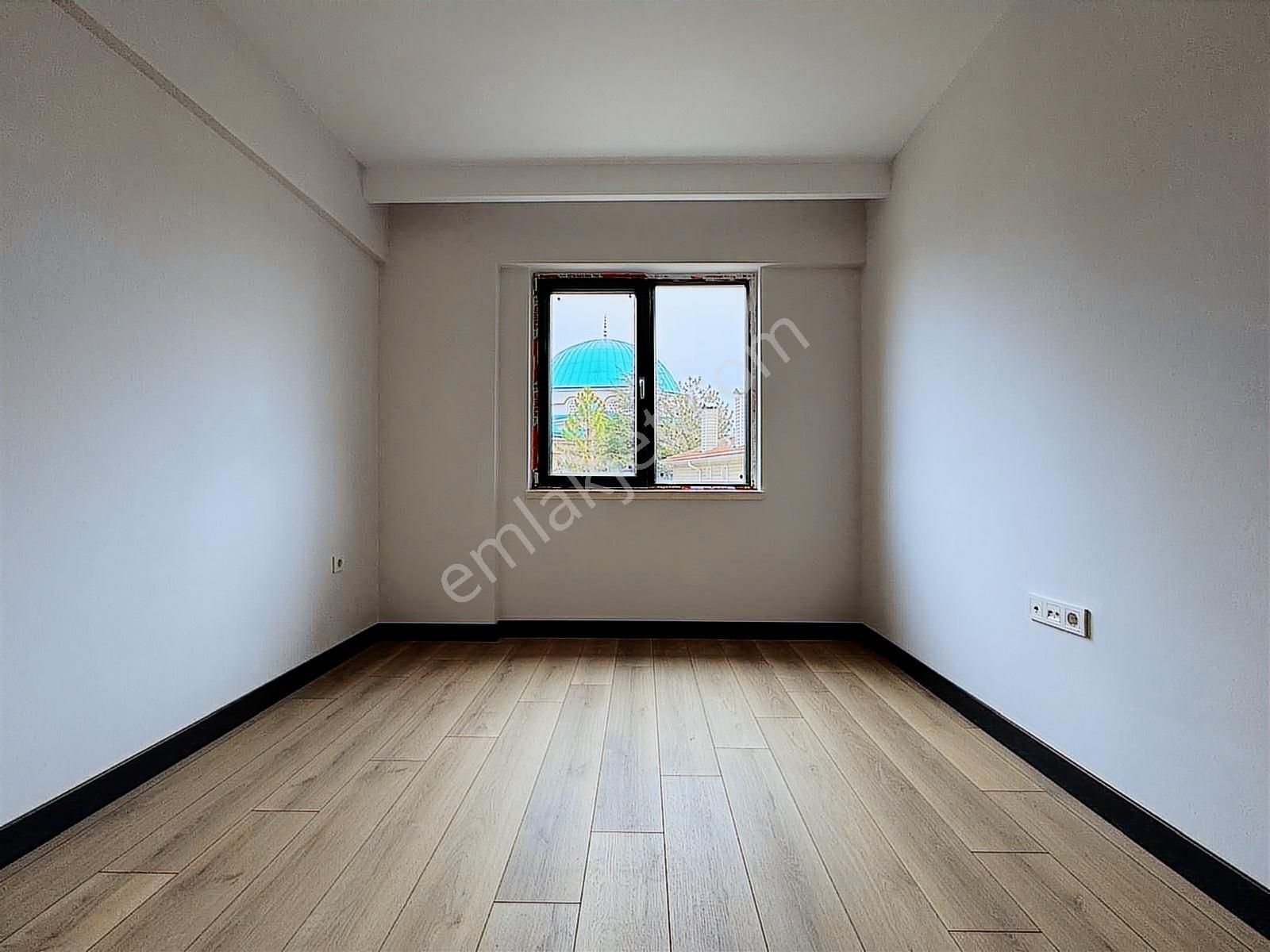 Alaçatı'dan/ara Katta/yerden Isıtma/bulvar Yakını/ultra Lüx 1+1 - Görsel 31