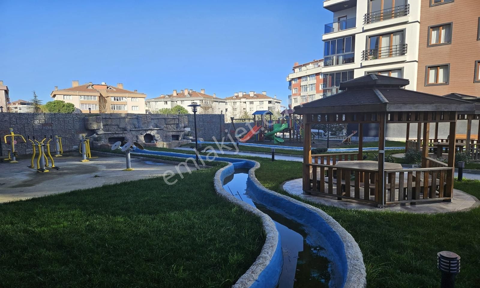 Yaşam'dan İstasyon Mah.site İçinde Kapalı Otoparklı 2+1 Daire - Görsel 4
