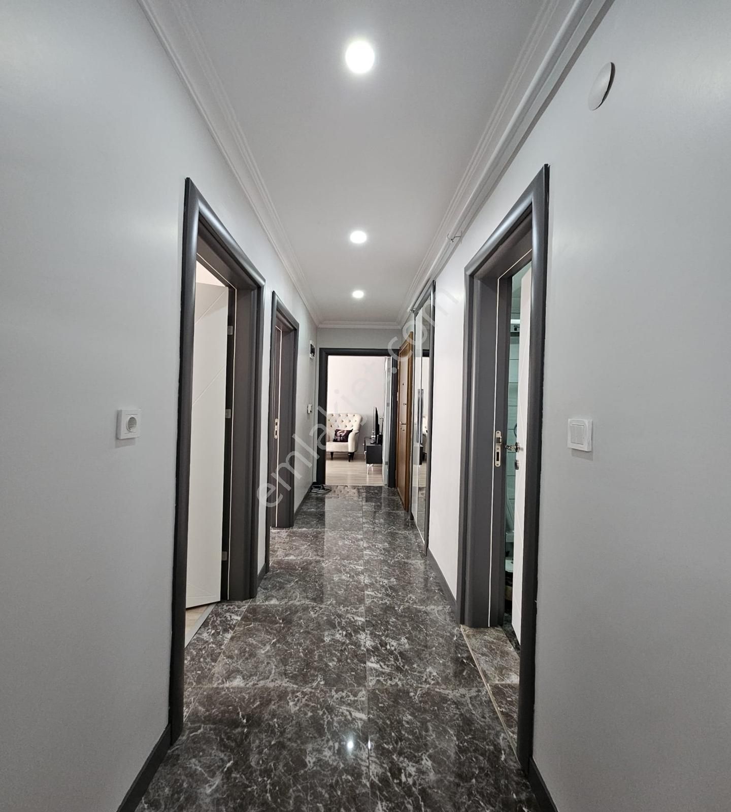 Yaşam'dan İstasyon Mah.site İçinde Kapalı Otoparklı 2+1 Daire - Görsel 25