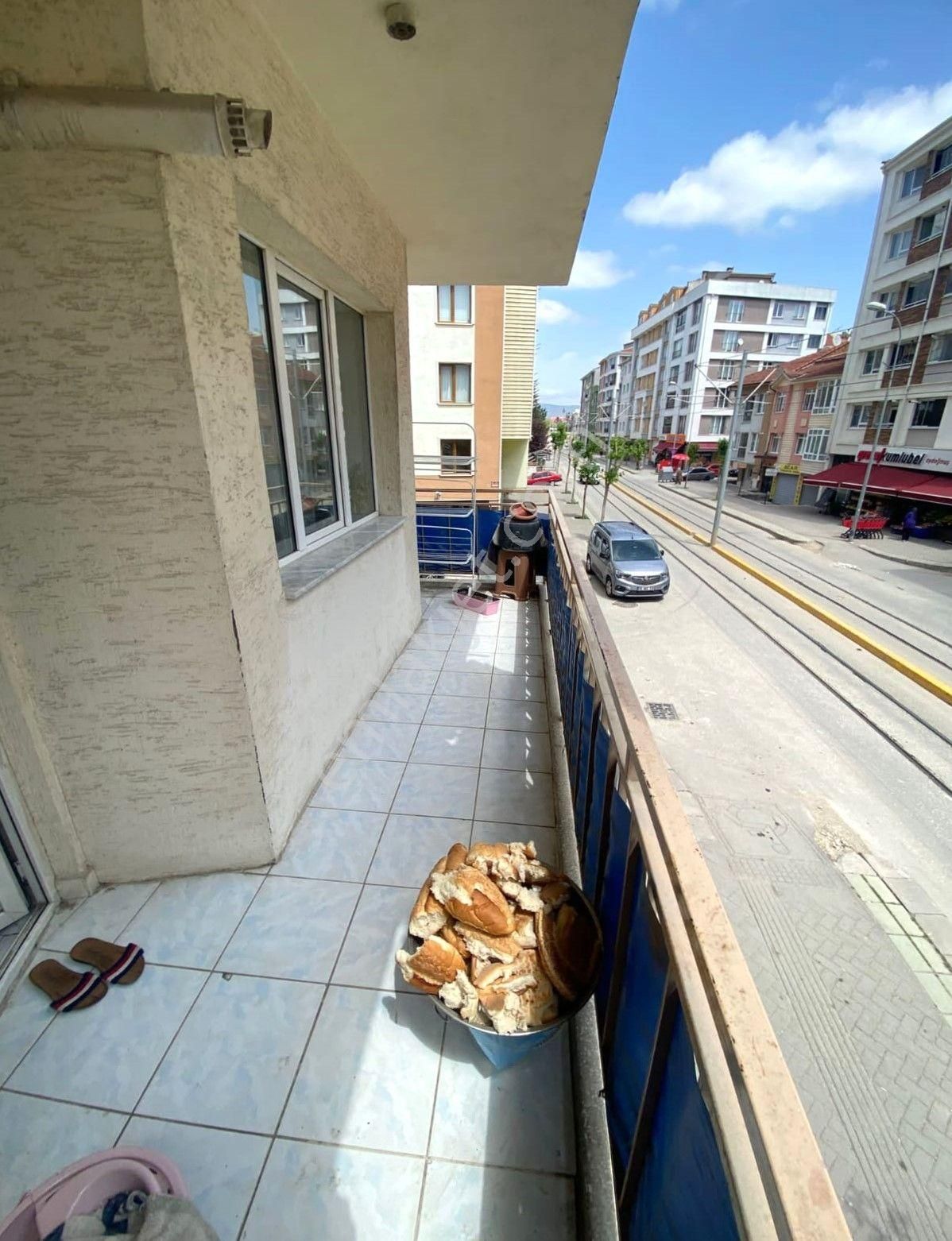 Recep Ümit'ten Kumlubel Mahallesinde Esenli Caddesi Yakınında Asansörlü Satılık 3+1 Daire - Görsel 3