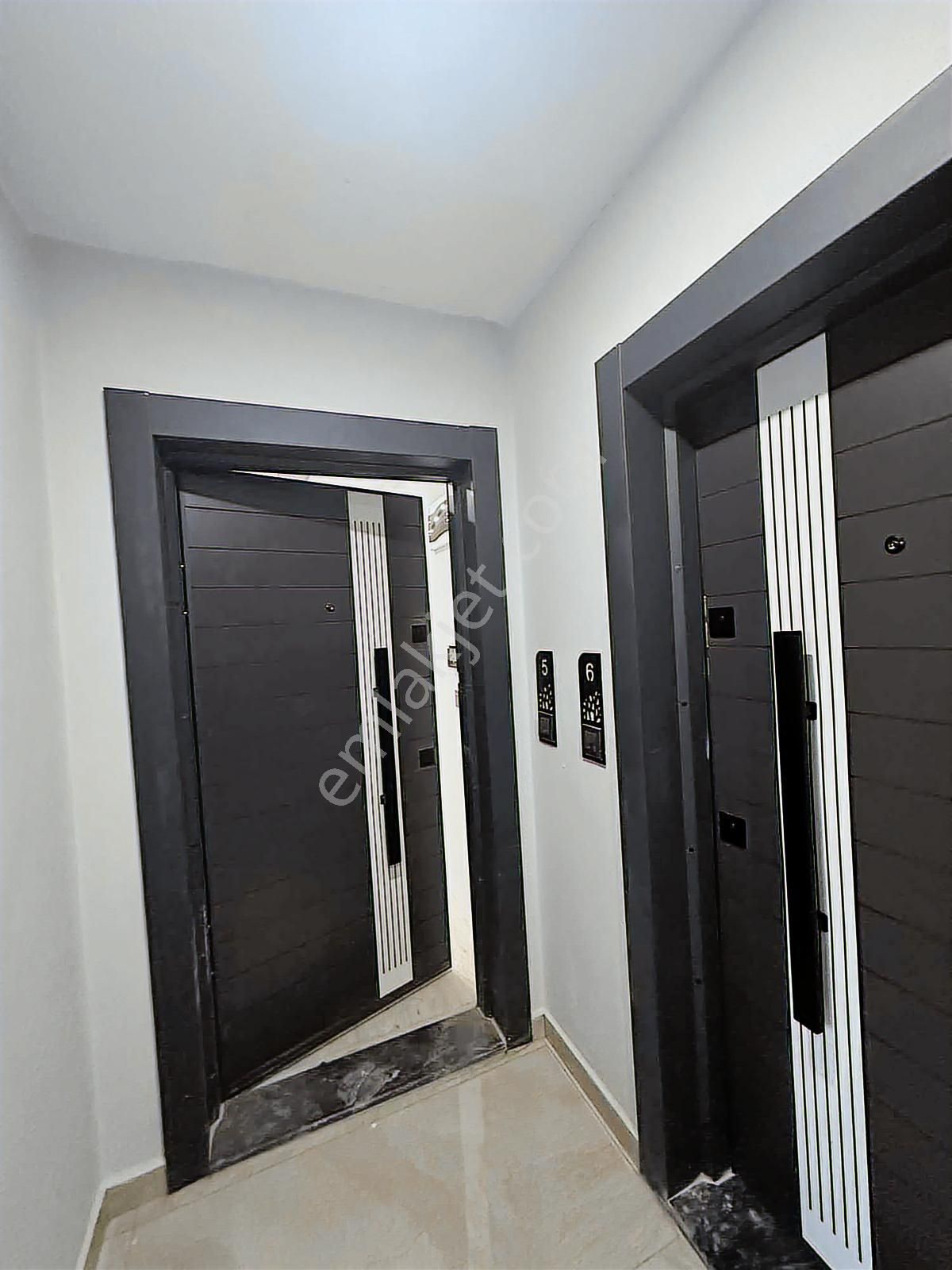 Antalya Havaalanı'na Yakın Güzel Konumlu Ara Kat Daire - Görsel 4