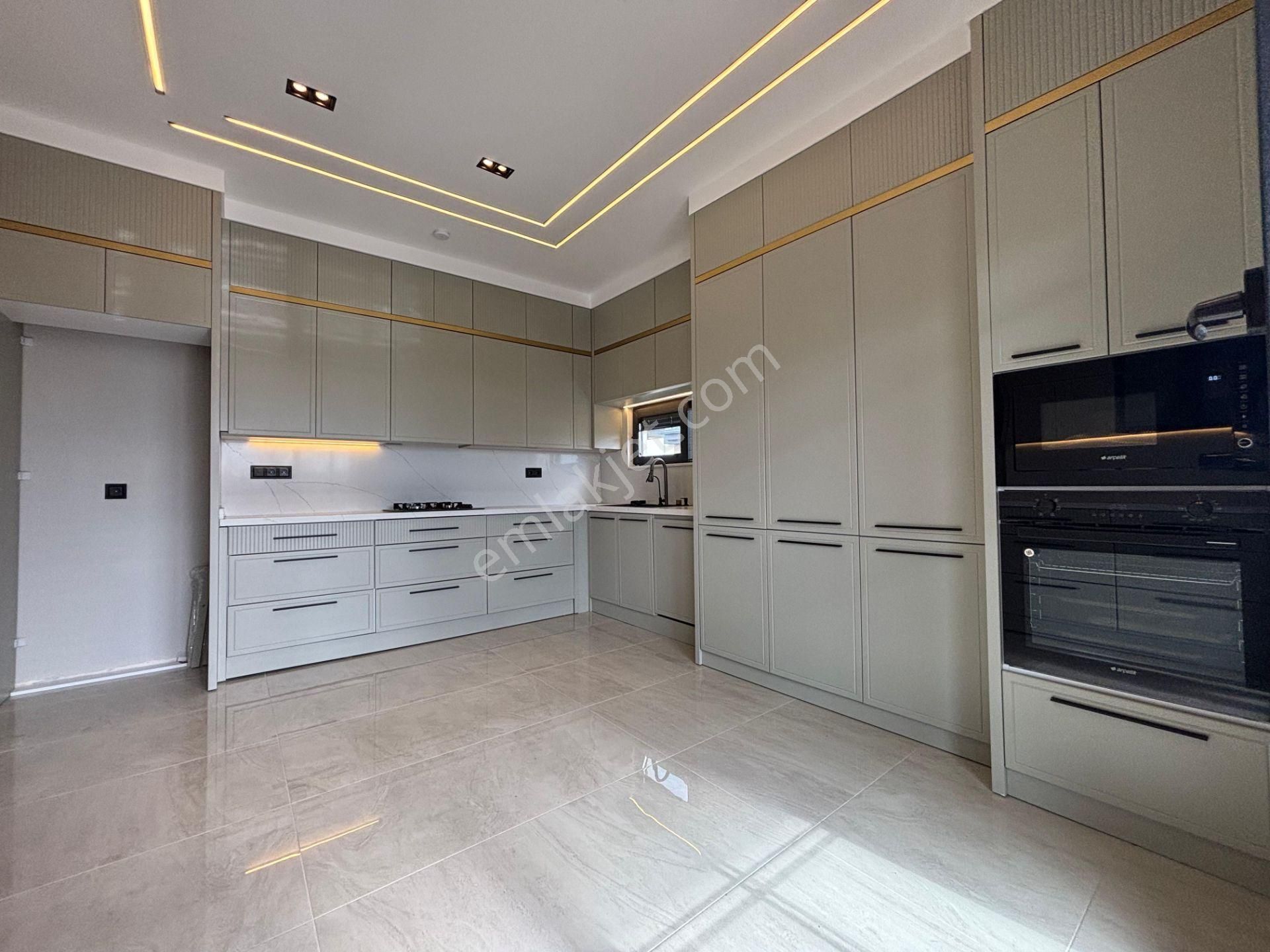 Yiğit'ten Altınolukta Deniz Manzaralı 4+1 Tam Müstakil Villa - Görsel 11
