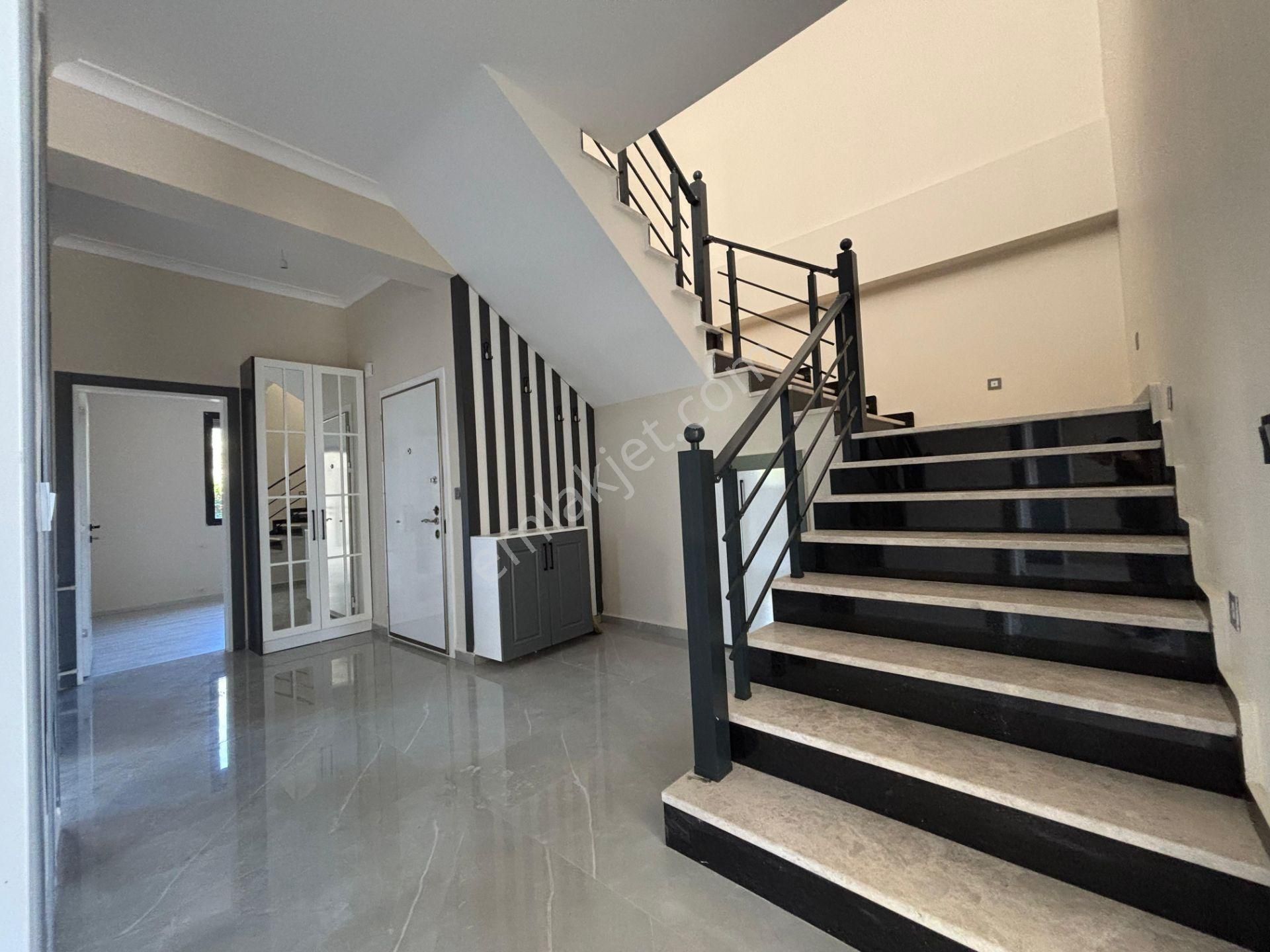 Yiğit'ten Altınoluk Avcılarda Deniz Manzaralı 4+1 Müstakil Villa - Görsel 32