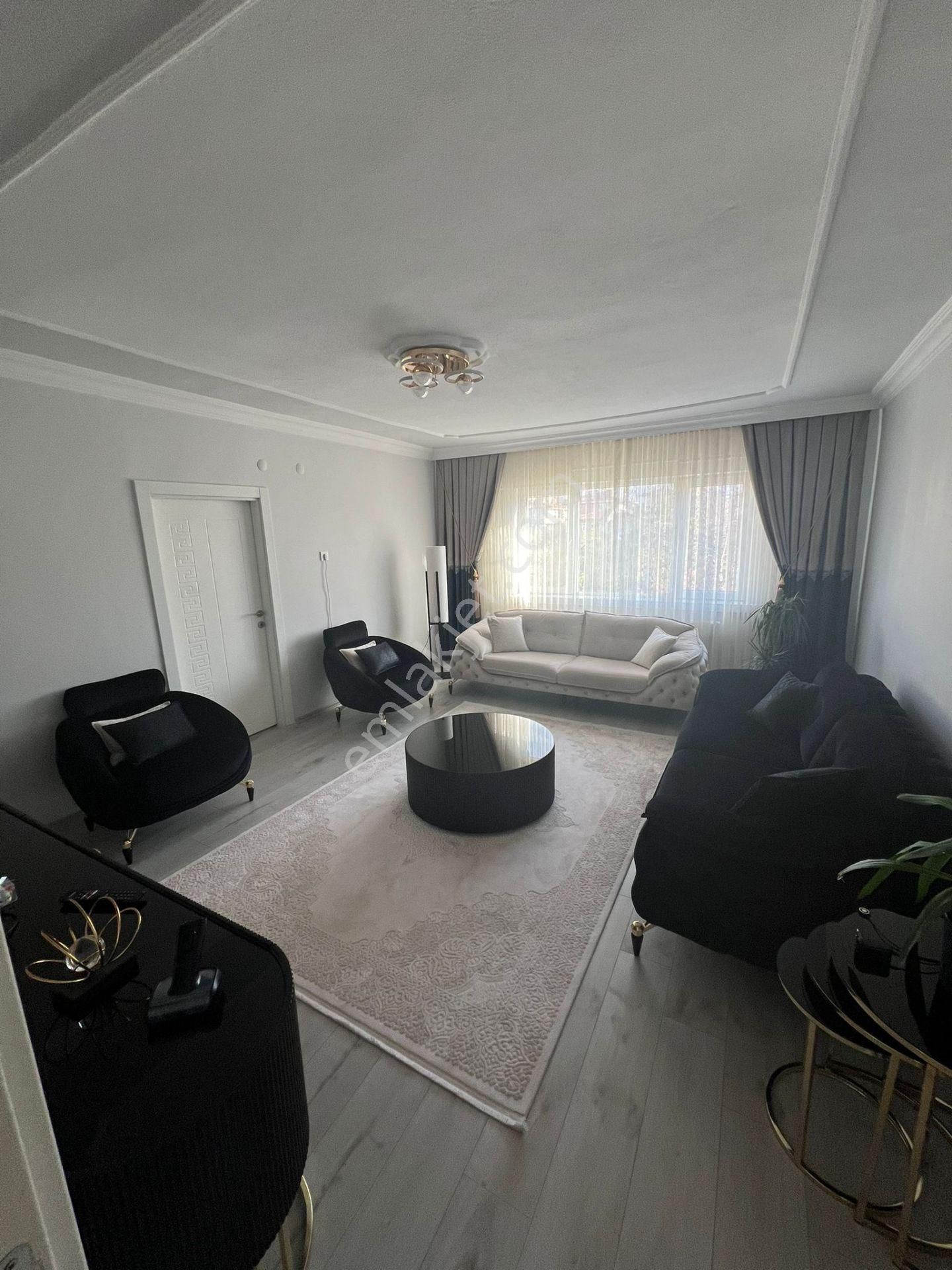 Sincan Tandoğan Mah'de 3+1 Ara Kat Ön Cephe Yapılı Daire