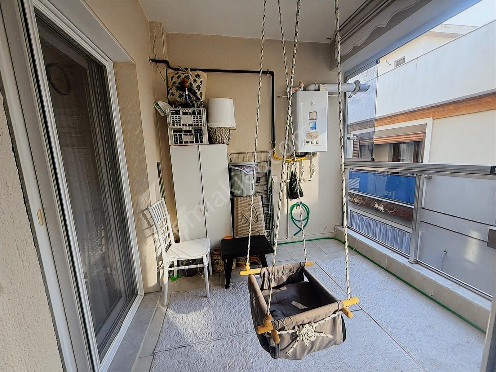 Bayraklıda Satılık Daire 2+1 Kapalı Mutfak Gümüşpalada - Görsel 9