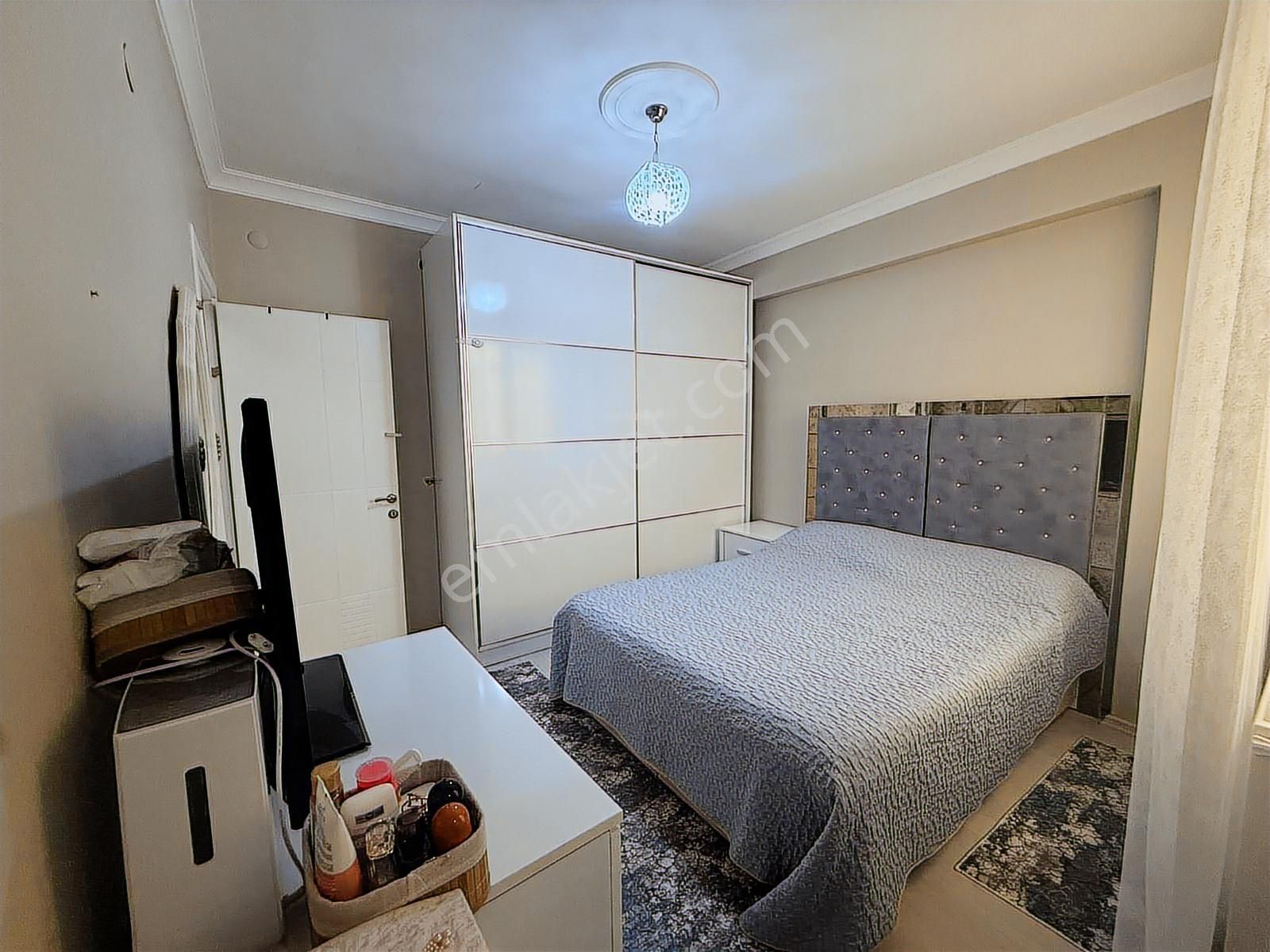 Bayraklıda Satılık Daire 2+1 Kapalı Mutfak Gümüşpalada - Görsel 10