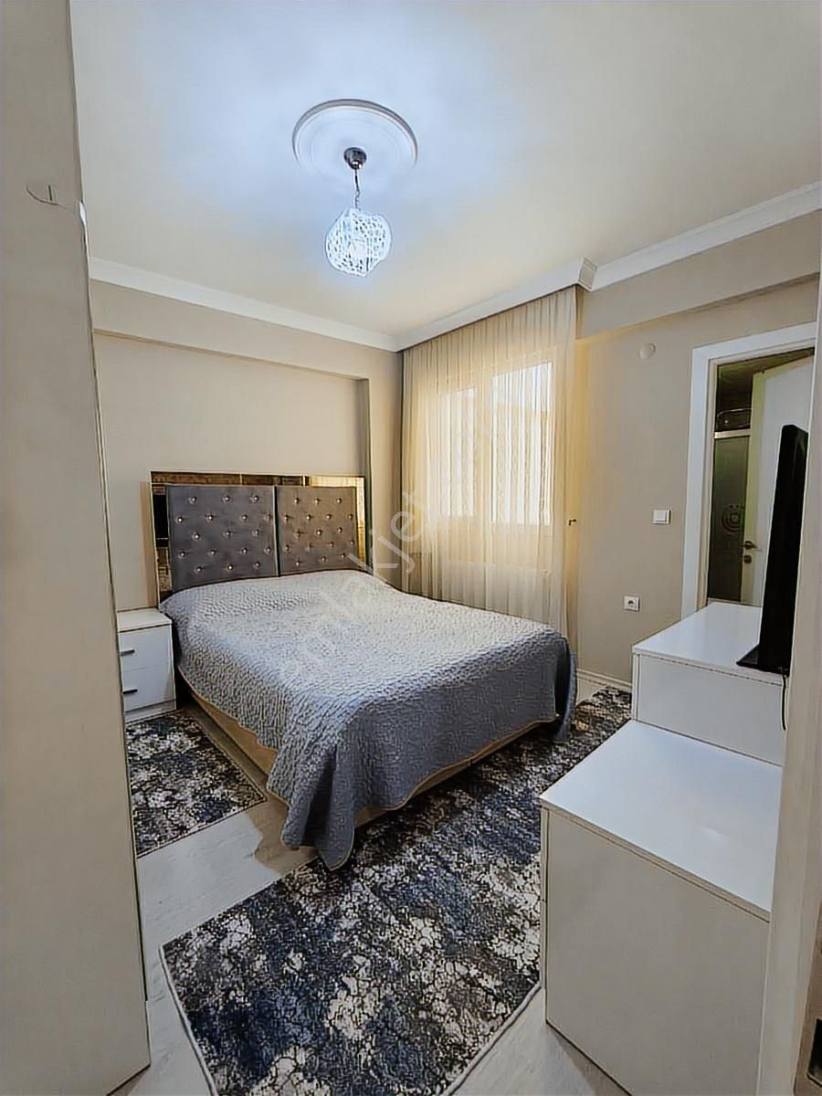 Bayraklıda Satılık Daire 2+1 Kapalı Mutfak Gümüşpalada - Görsel 23