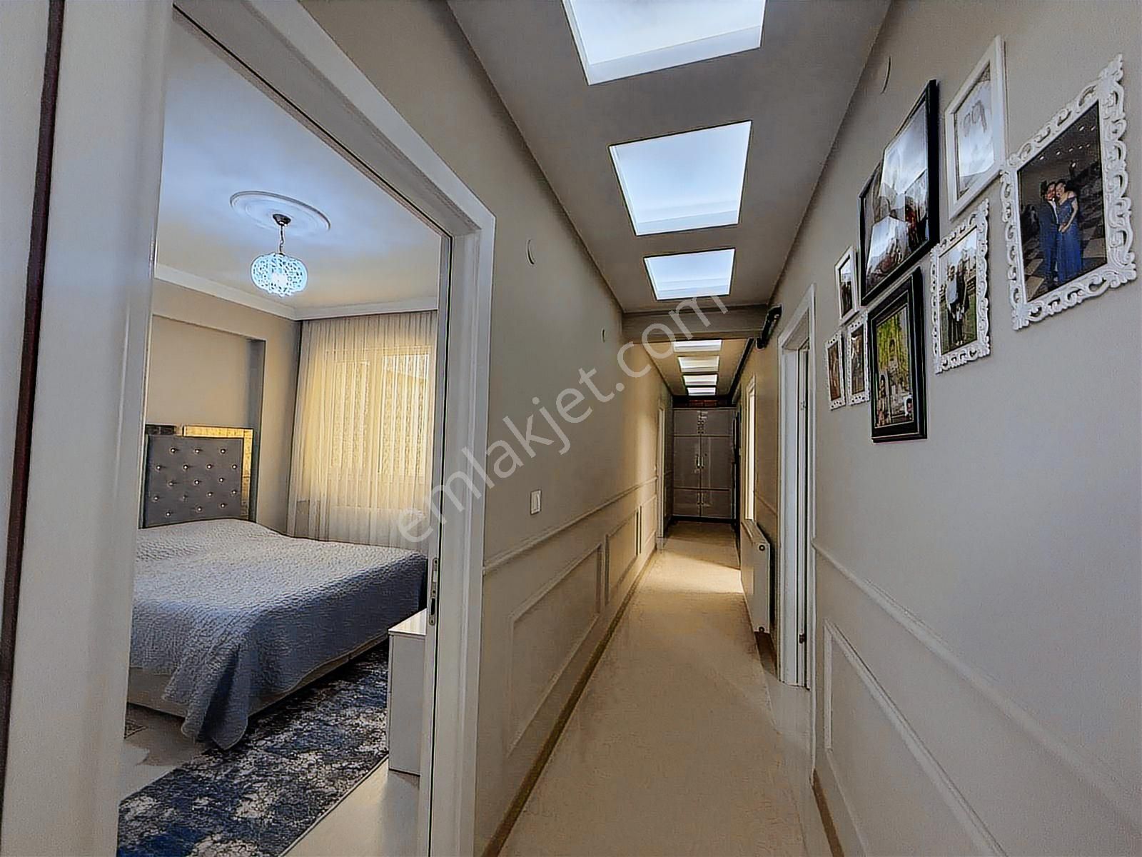 Bayraklıda Satılık Daire 2+1 Kapalı Mutfak Gümüşpalada - Görsel 29