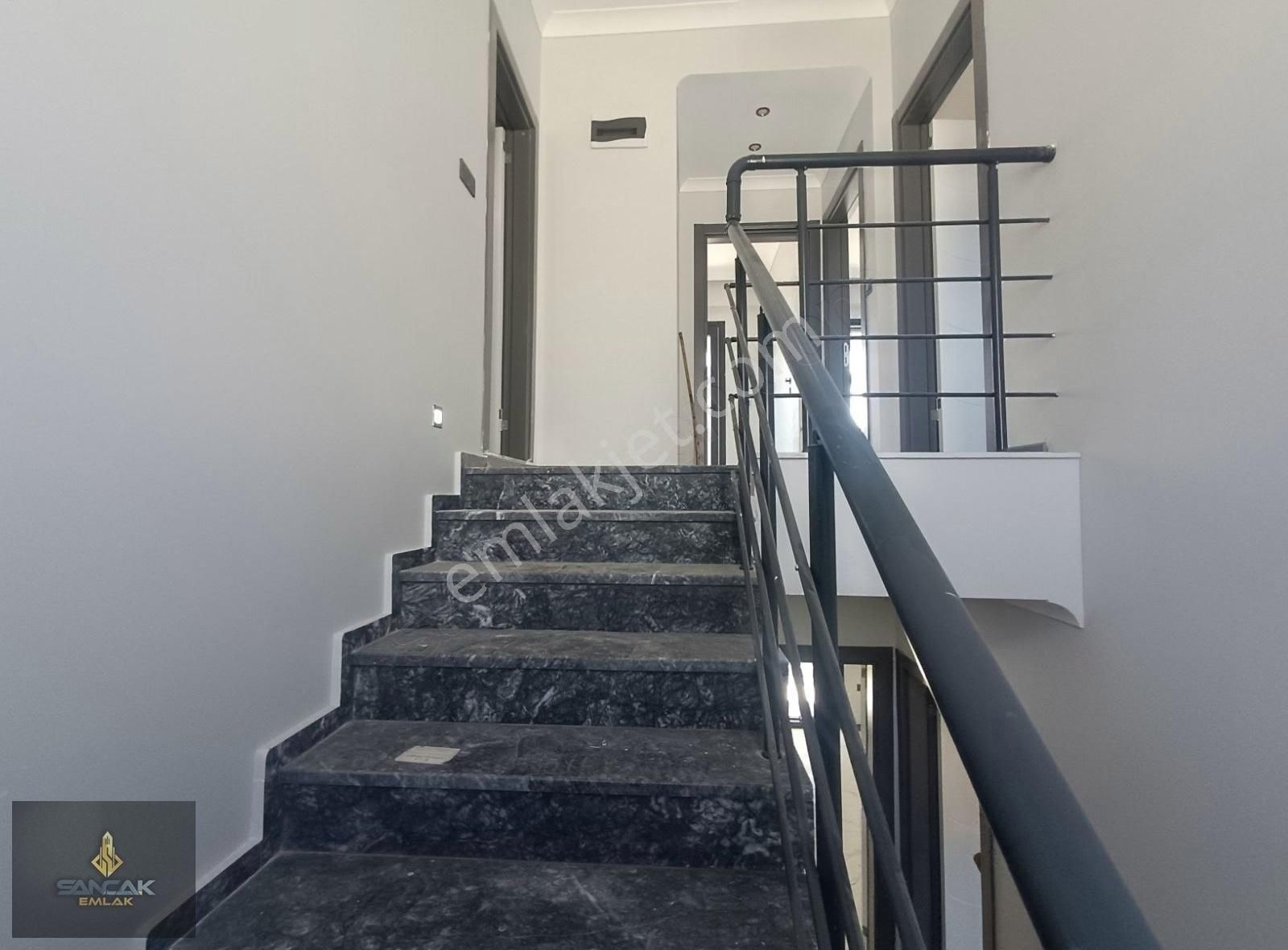 Sancak Emlaktan Lüks Villa - Görsel 27