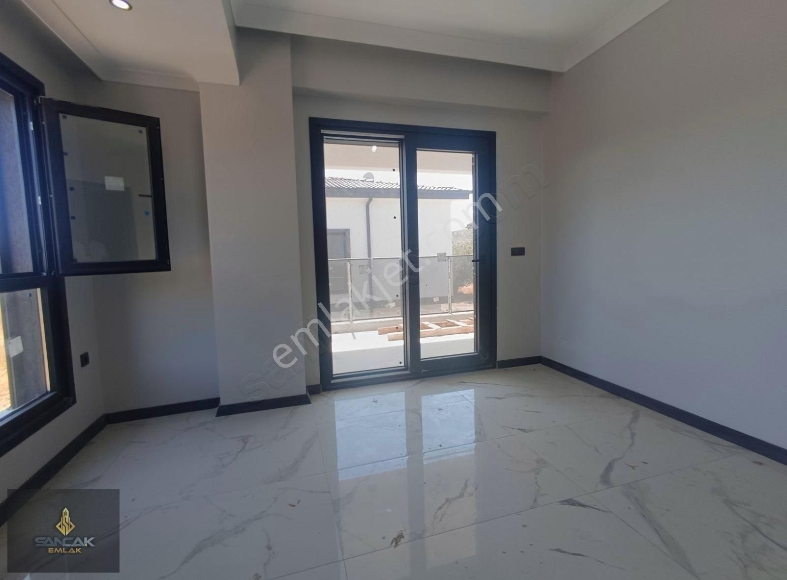 Sancak Emlaktan Lüks Villa - Görsel 30