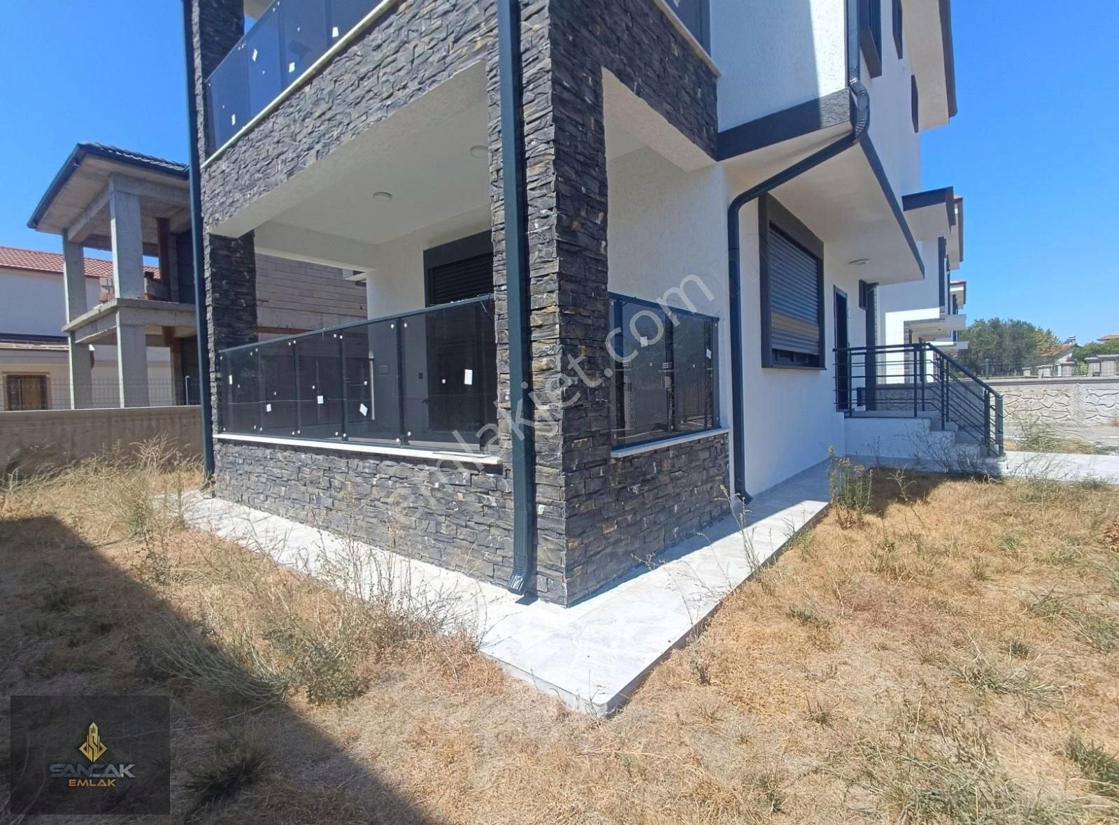 Sancak Emlaktan Lüks Villa - Görsel 24