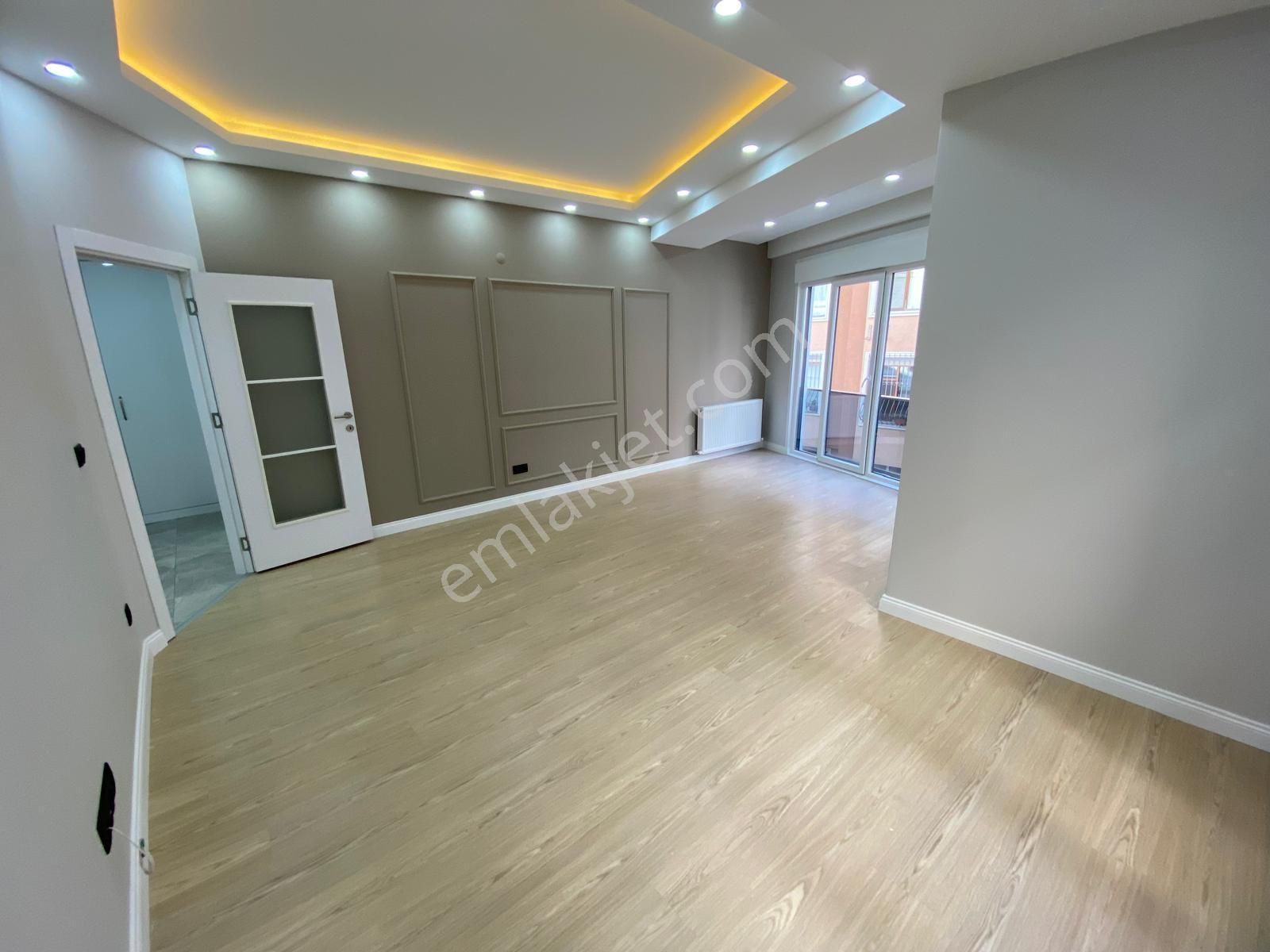 Altıntepe'de Minibüse Yakın Yeni Binada 70 M² 2+1 Daire - Görsel 3