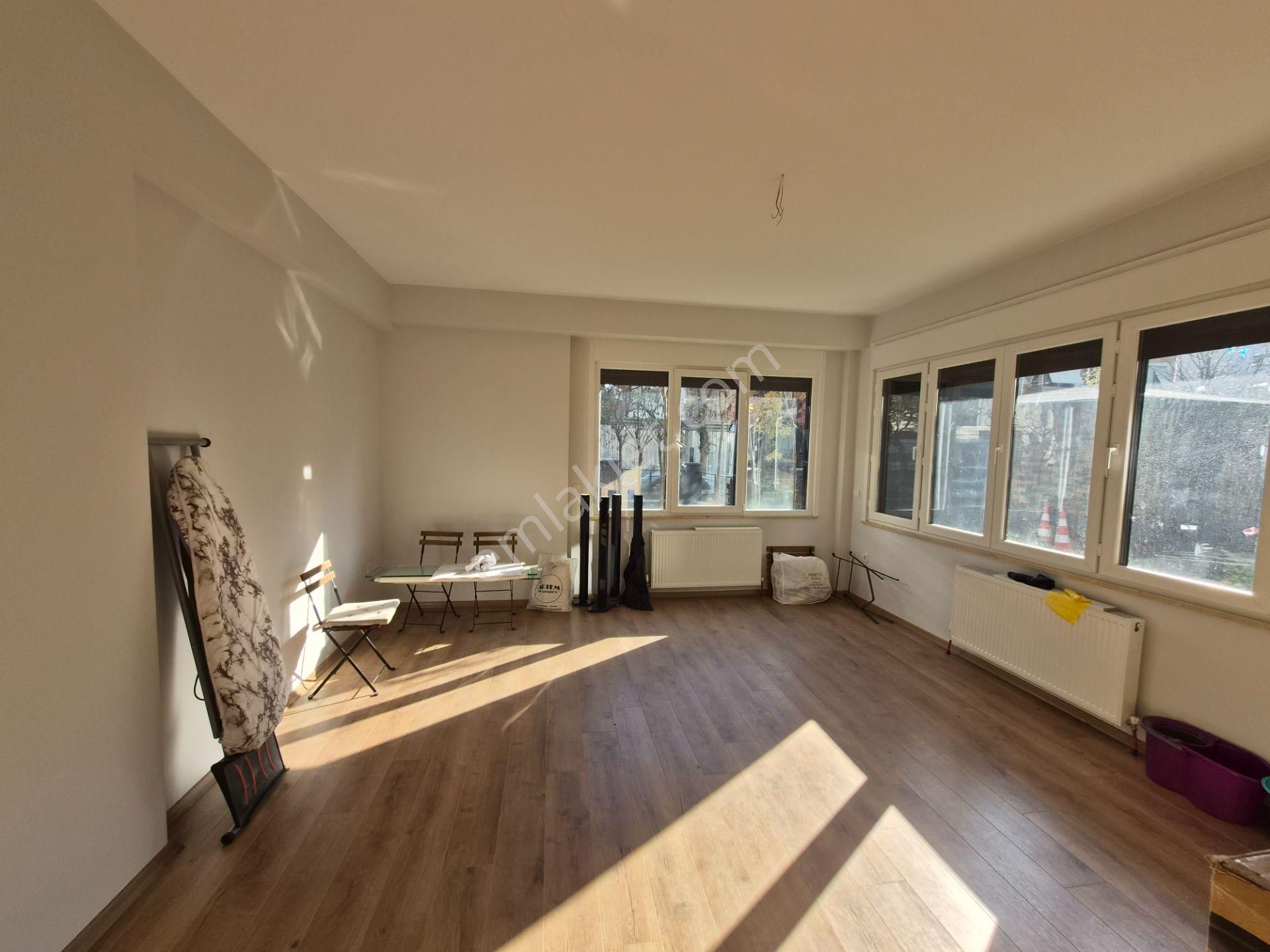 Konut Ve Ticari'den Havuzlu Sitede Satılık 1+1 - Görsel 6