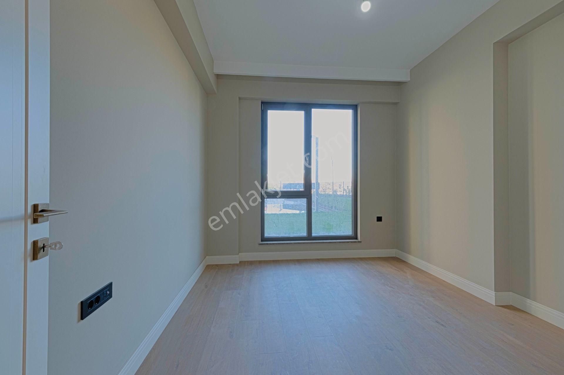 Remax Advantage'den Hillyard Geniş 4+1 Kiralık - Görsel 16