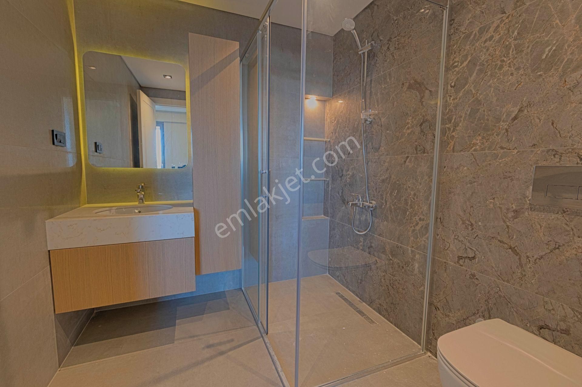 Remax Advantage'den Hillyard Geniş 4+1 Kiralık - Görsel 9
