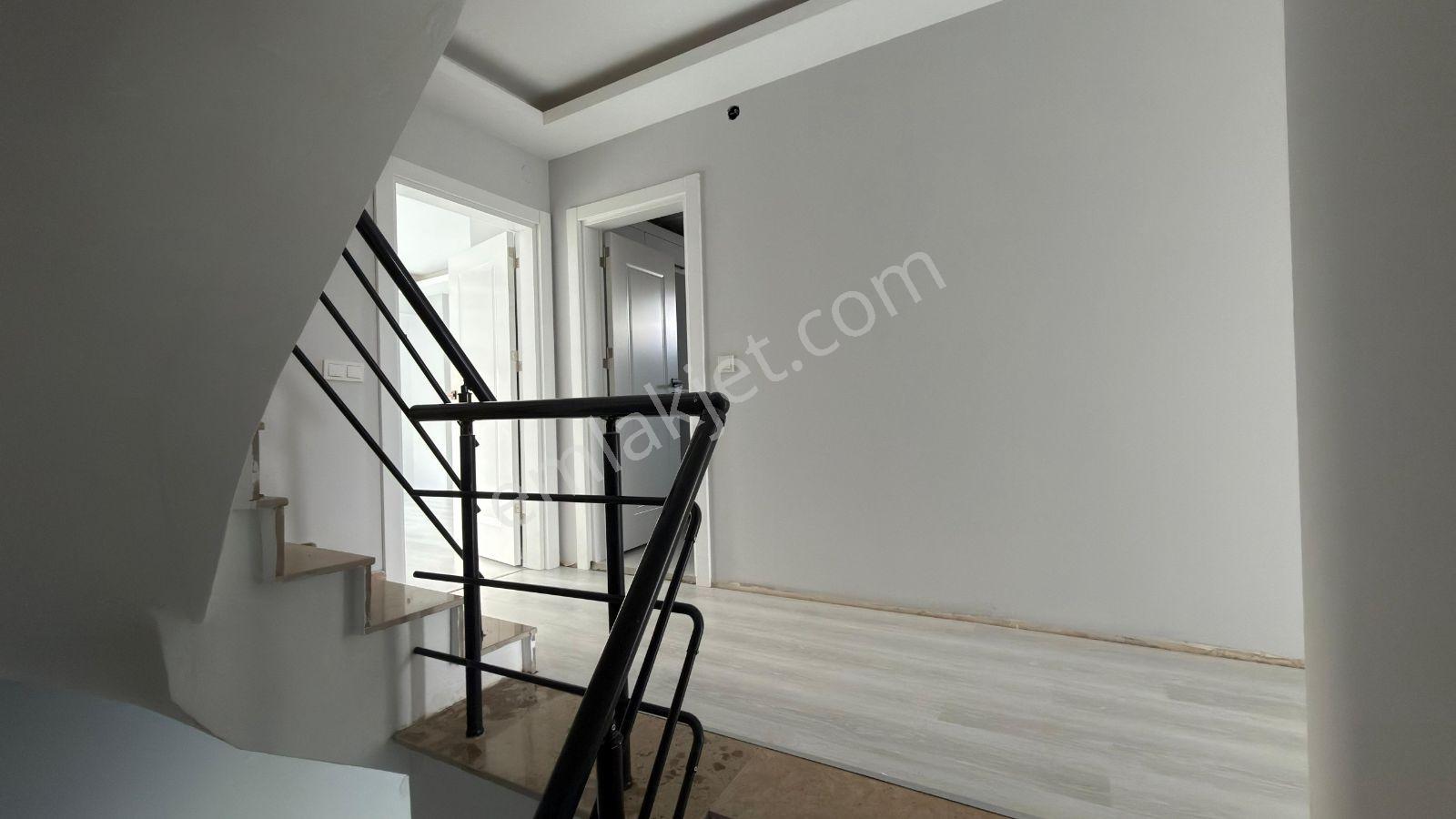 Menemen Süleymanlıda Doğa İçinde Satılık 3+2 Tribleks Villa - Görsel 9