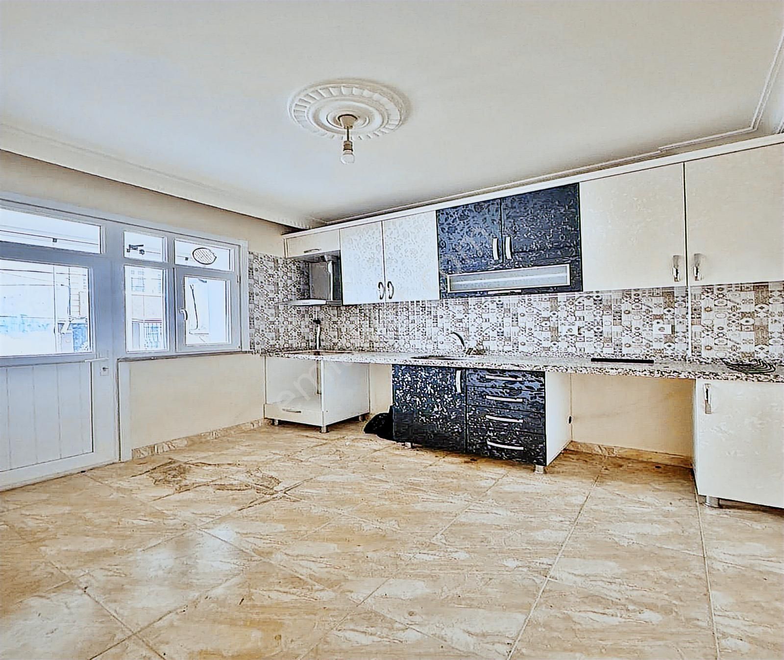 Necip Fazıl Kısakürek Mah. 2+1 Yüksek Giriş Balkonlu 2.660.000tl