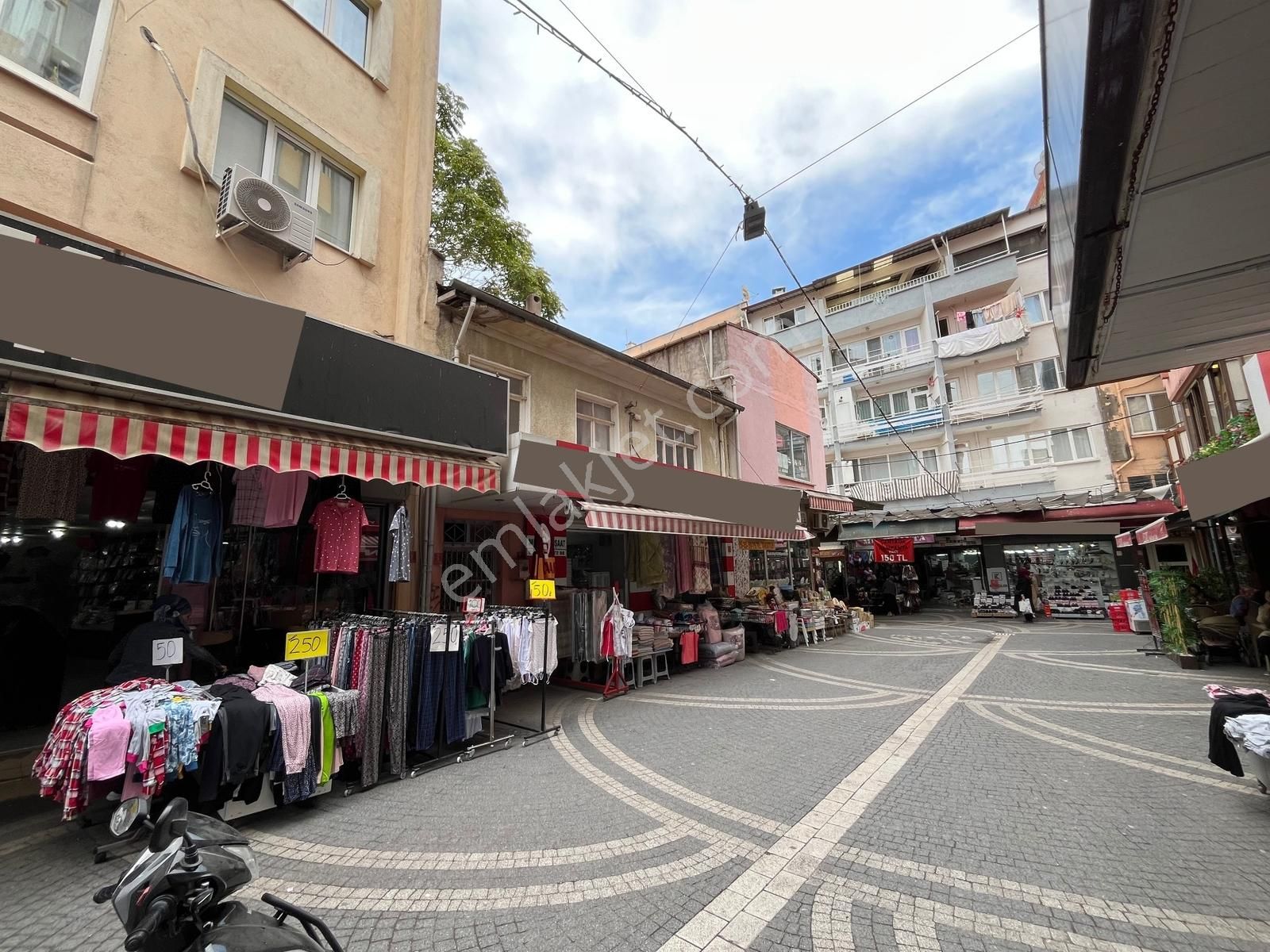 Mir'den Çarşı Merkezde Arsasıyla Satılık Dükkan Ve Ev - Görsel 2