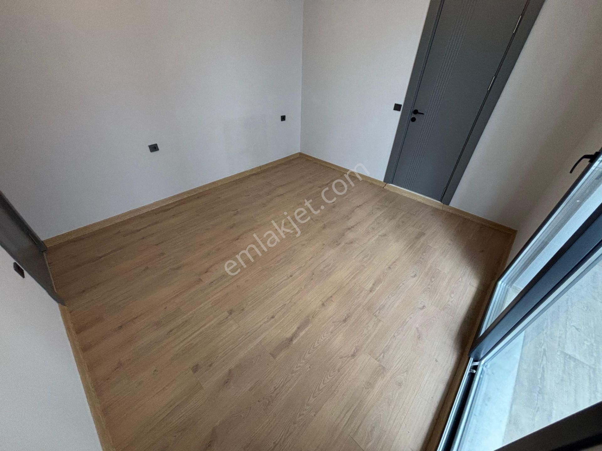 Yiğit'ten İkizçayda 2+1 Ebeveyn Banyolu Öncephe Sıfır Lüks Daire - Görsel 24