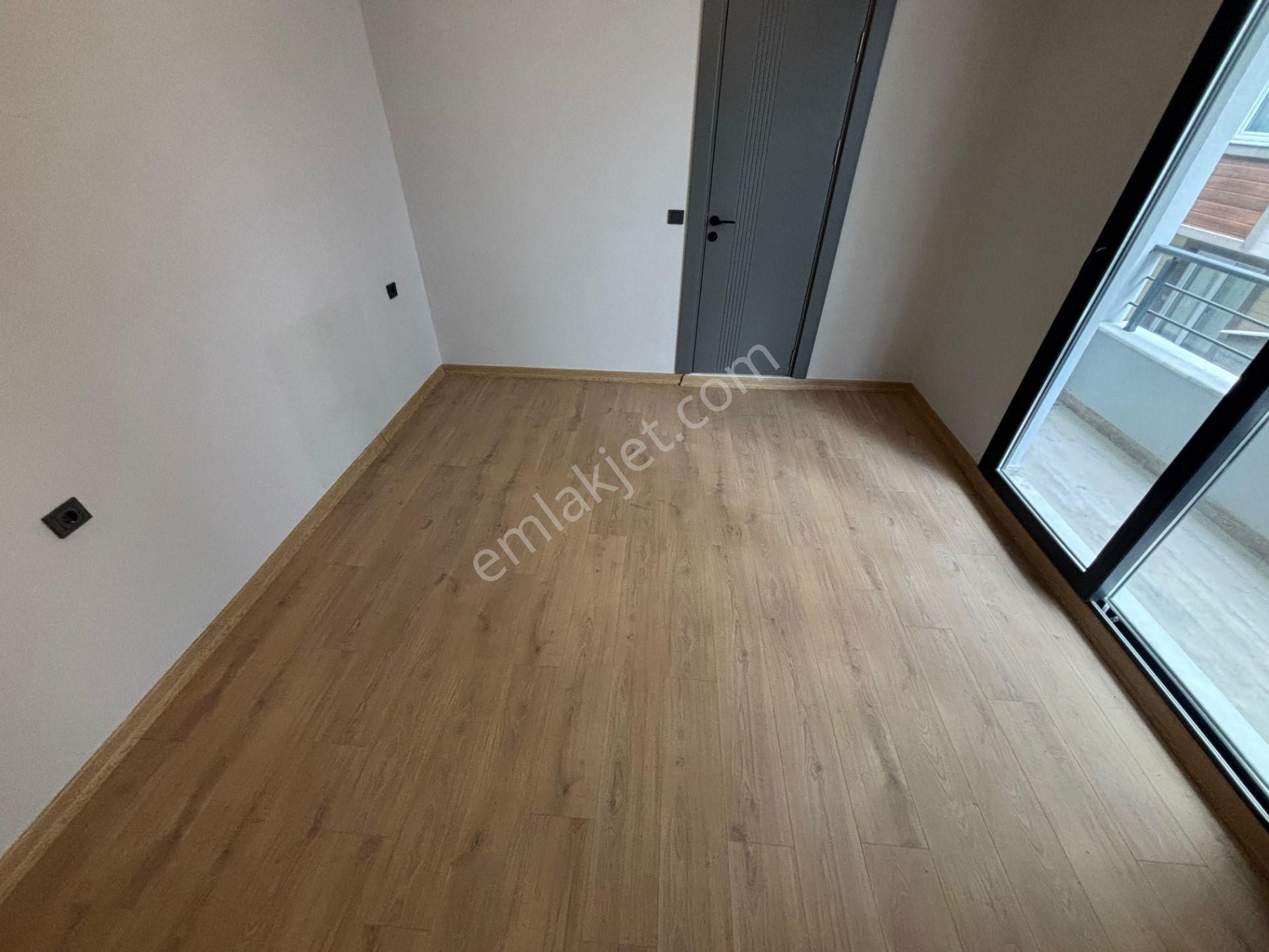 Yiğit'ten İkizçayda 2+1 Ebeveyn Banyolu Öncephe Sıfır Lüks Daire - Görsel 23