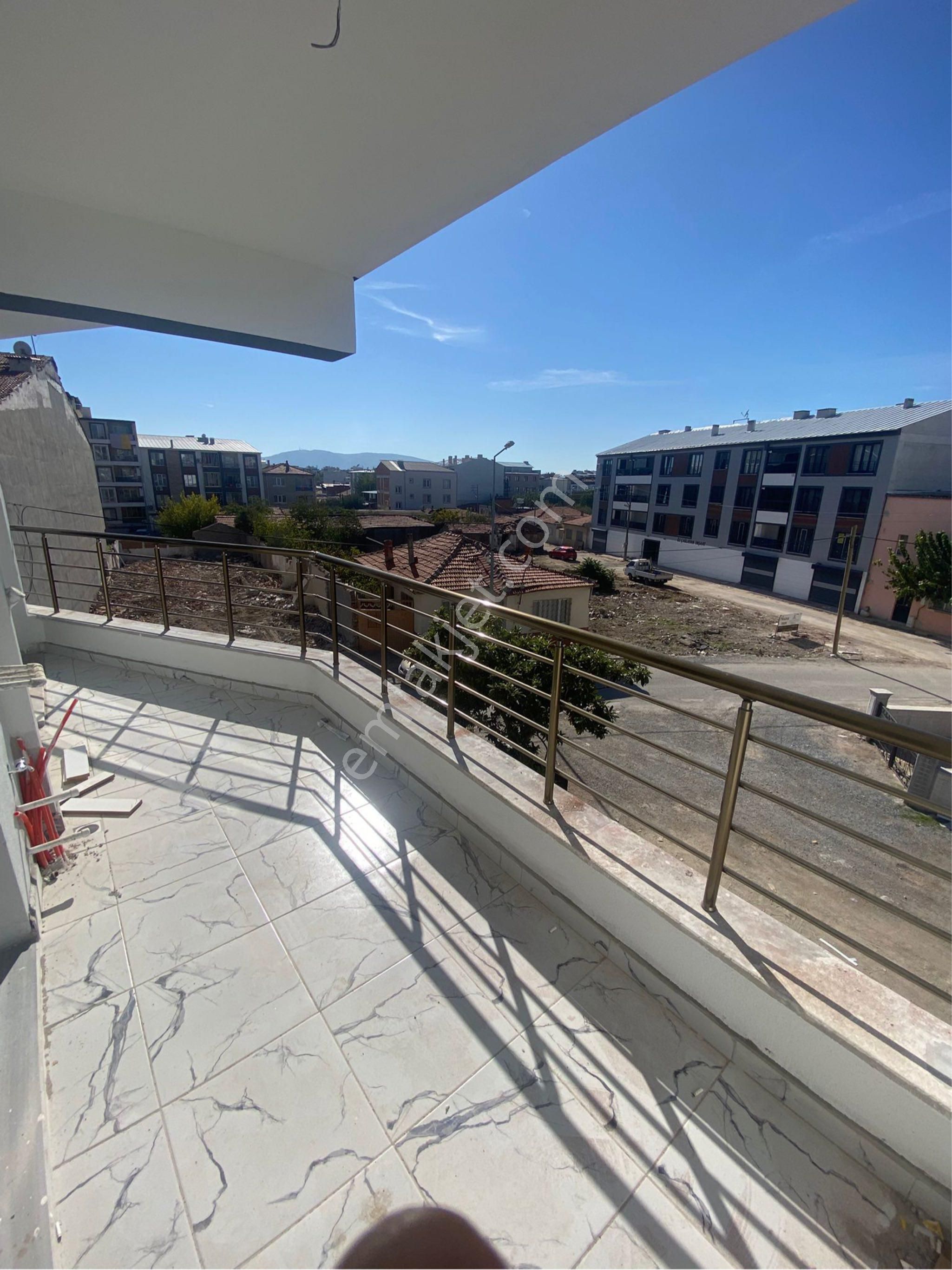 Reşatbey Mahallesinde 2+1 Satılık Hesaplı Daire - Görsel 13