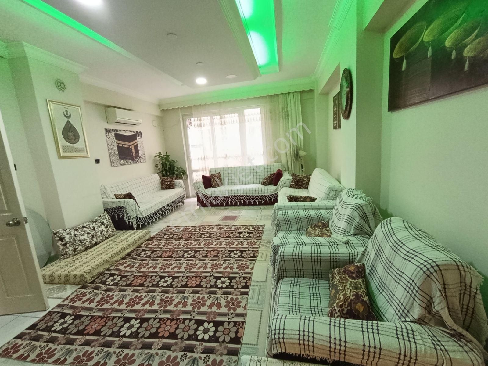 Ars Yapı Gayrimenkul'den Güvenevler Mahallesi'nde Satılık 3+1