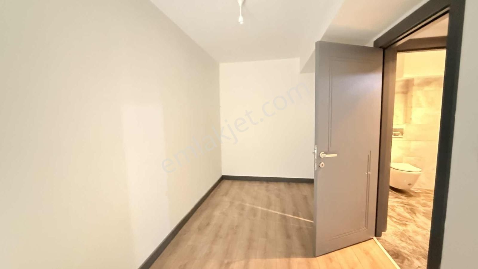 Beşiktaş Dikilitaş'ta Sahile Yakin 2+2 Satılık Sıfır Daire - Görsel 18