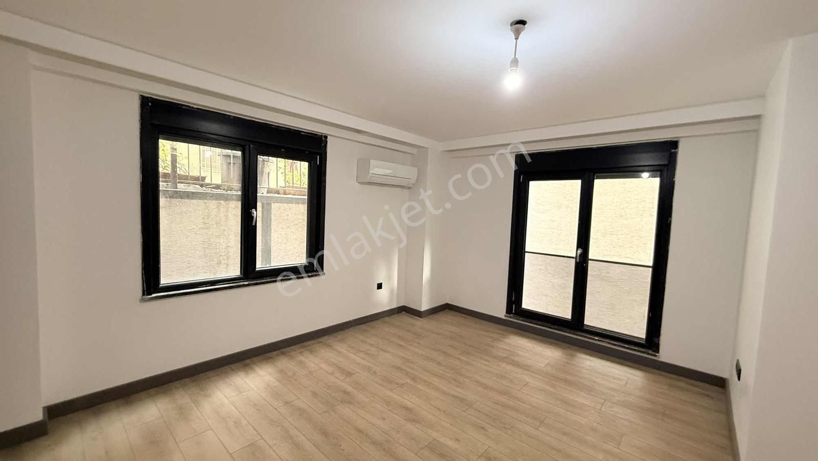 Beşiktaş Dikilitaş'ta Sahile Yakin 2+2 Satılık Sıfır Daire - Görsel 4