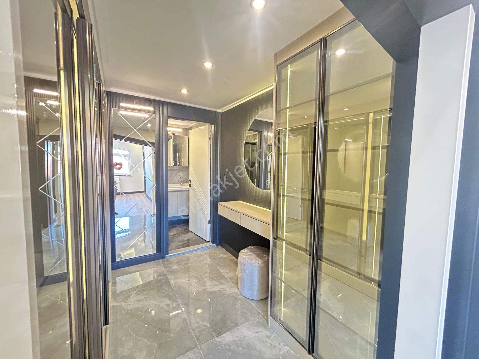 Taner'den Dikmen'de 4+1 Şehir Manzaralı Giyinme Odalı Süper Lüks Dubleks - Görsel 33