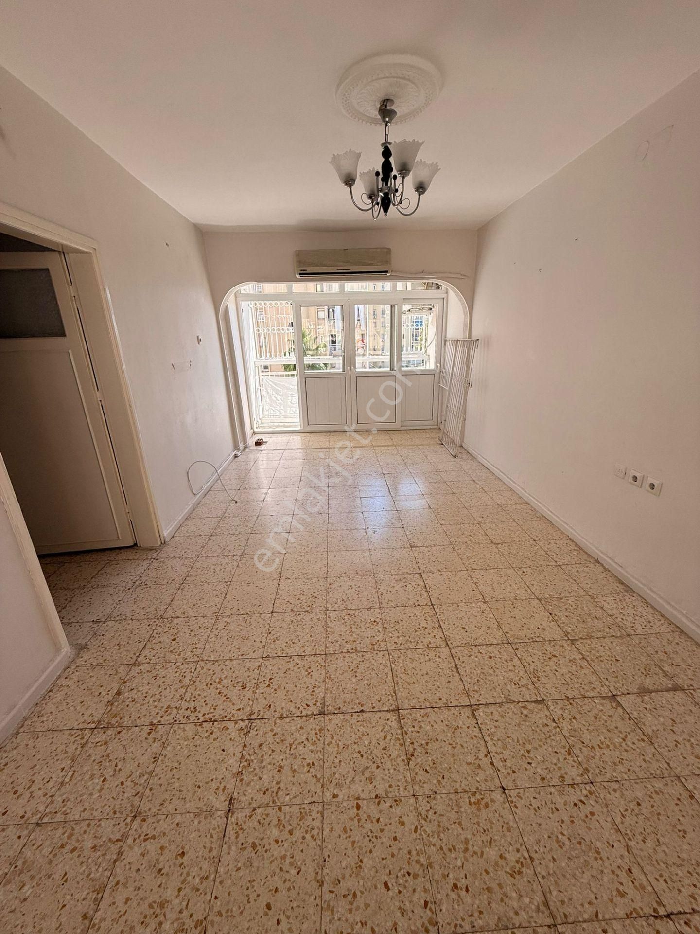 Adana Yüreğir Başkent Hastanesinin Yakınında 3+1 İçi Yenilenmiş Boyalı Klimalı Kiralık Cazip Daire - Görsel 6