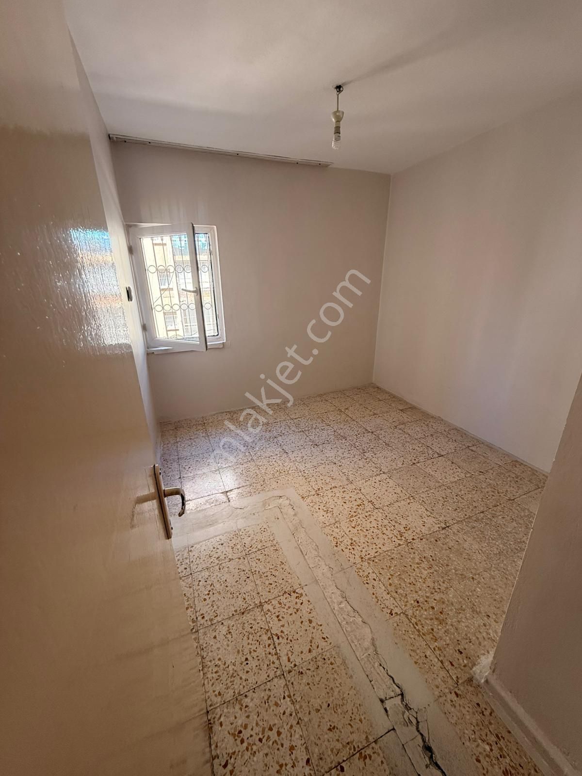 Adana Yüreğir Başkent Hastanesinin Yakınında 3+1 İçi Yenilenmiş Boyalı Klimalı Kiralık Cazip Daire - Görsel 17